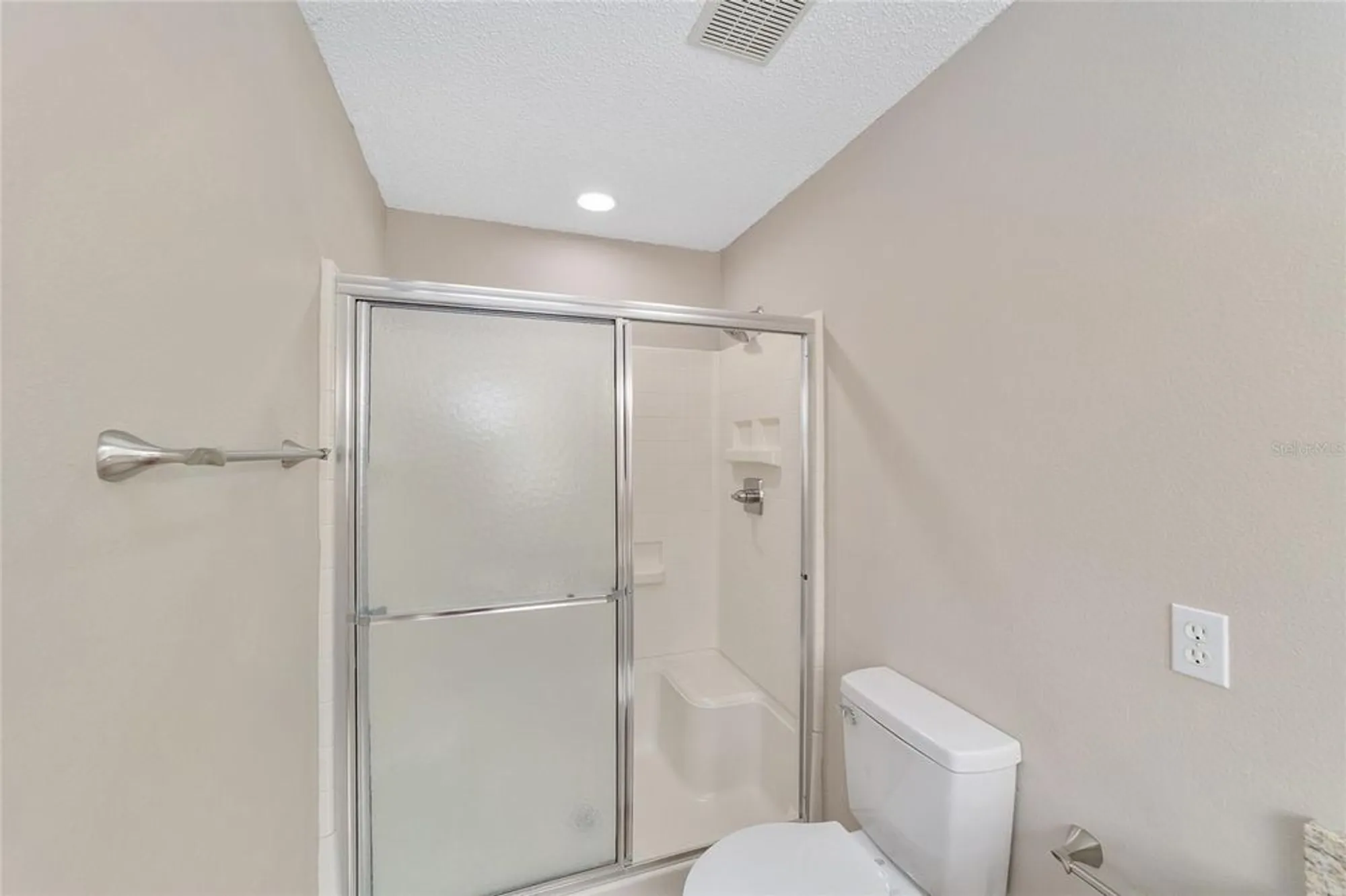 Property Slideshow image 25 of 34 | 9481 sw 93rd loop, Ocala, FL, 34481