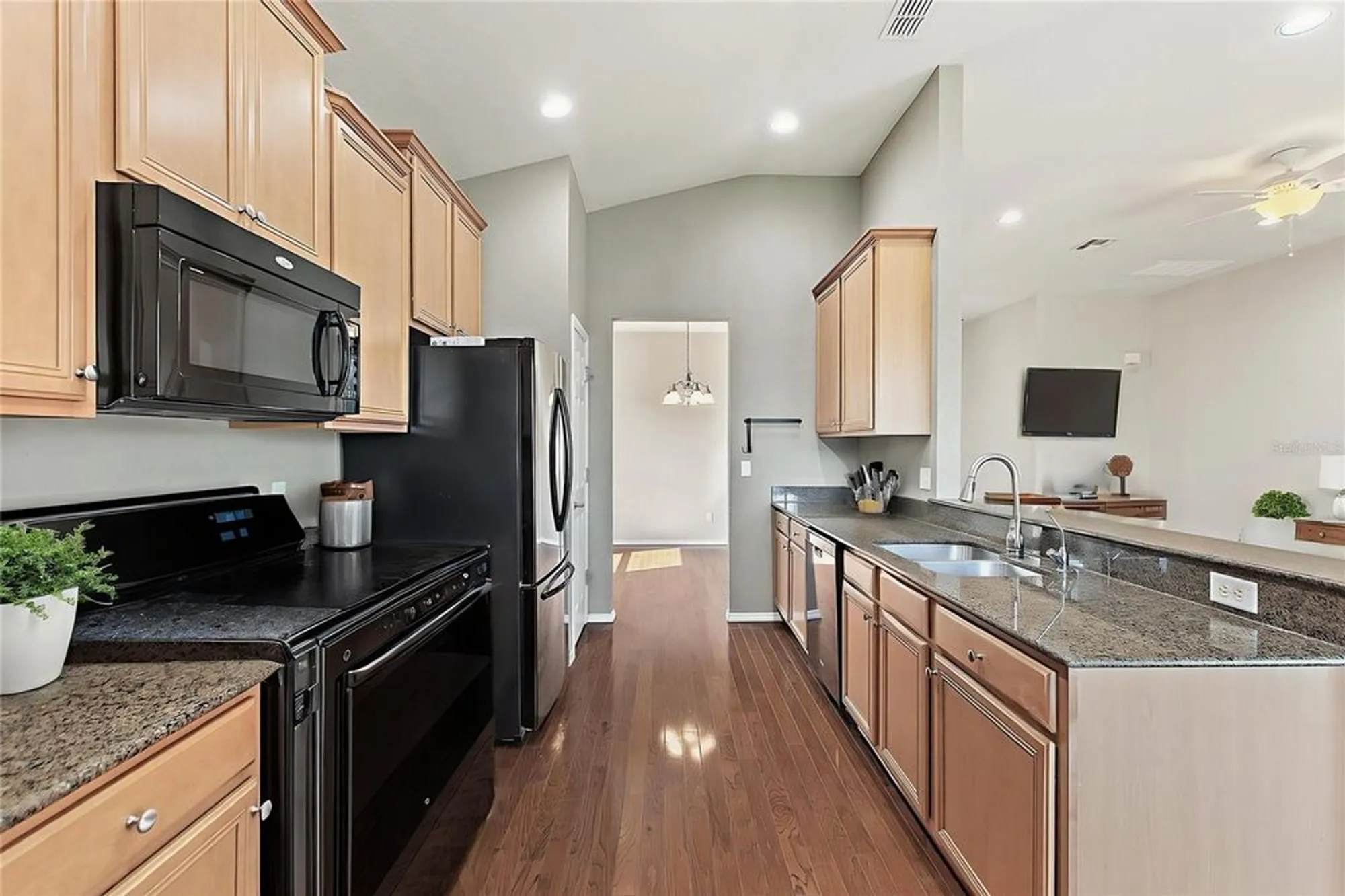 Property Slideshow image 24 of 60 | 136 del sol ave, Davenport, FL, 33837