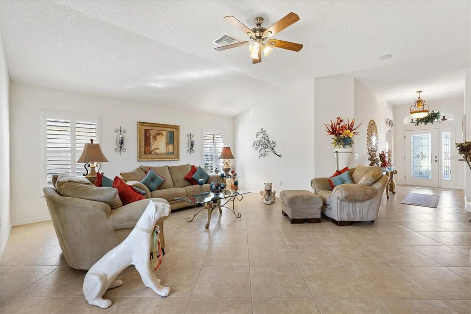 Property Slideshow image 16 of 37 | 552 society hill cir, The Villages, FL, 32162