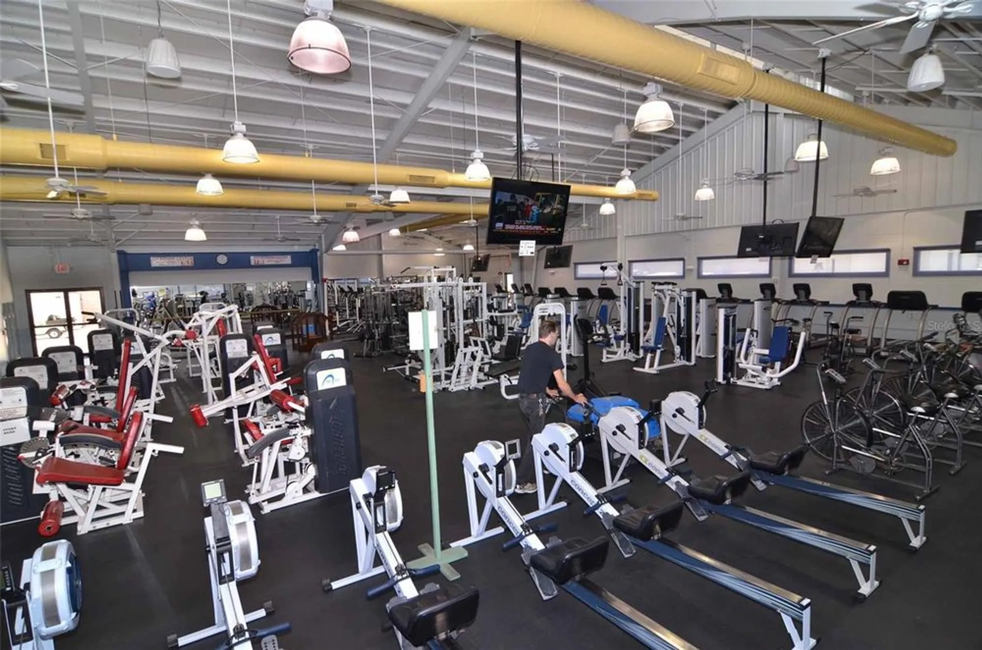 Property Slideshow image 33 of 39 | 627 fort duquesna dr, Sun City Center, FL, 33573