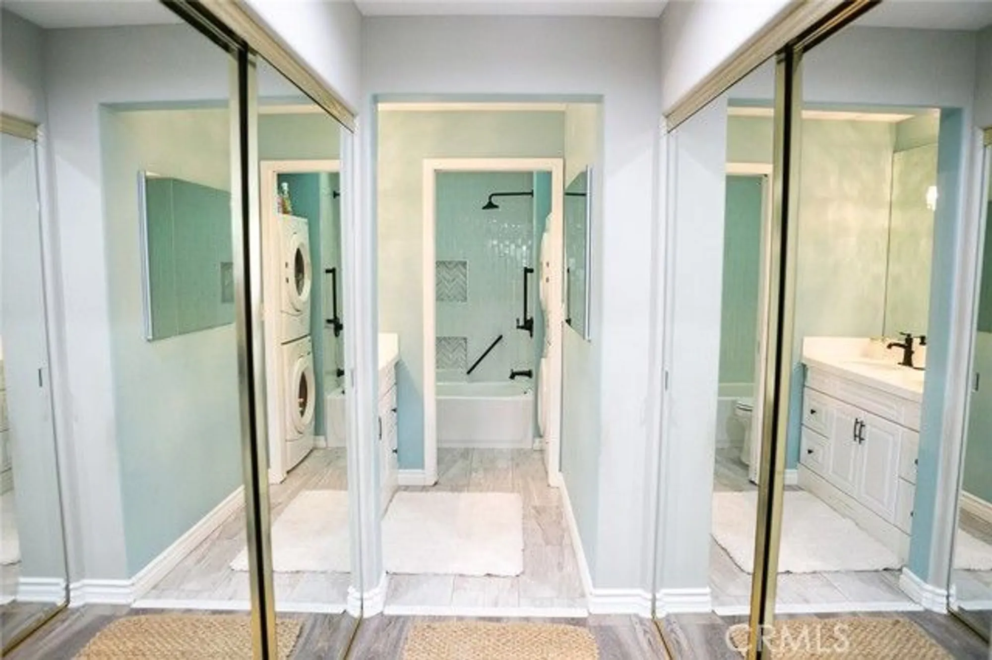 Property Slideshow image 18 of 31 | 1790 sunningdale rd apt 15g, Seal Beach, CA, 90740