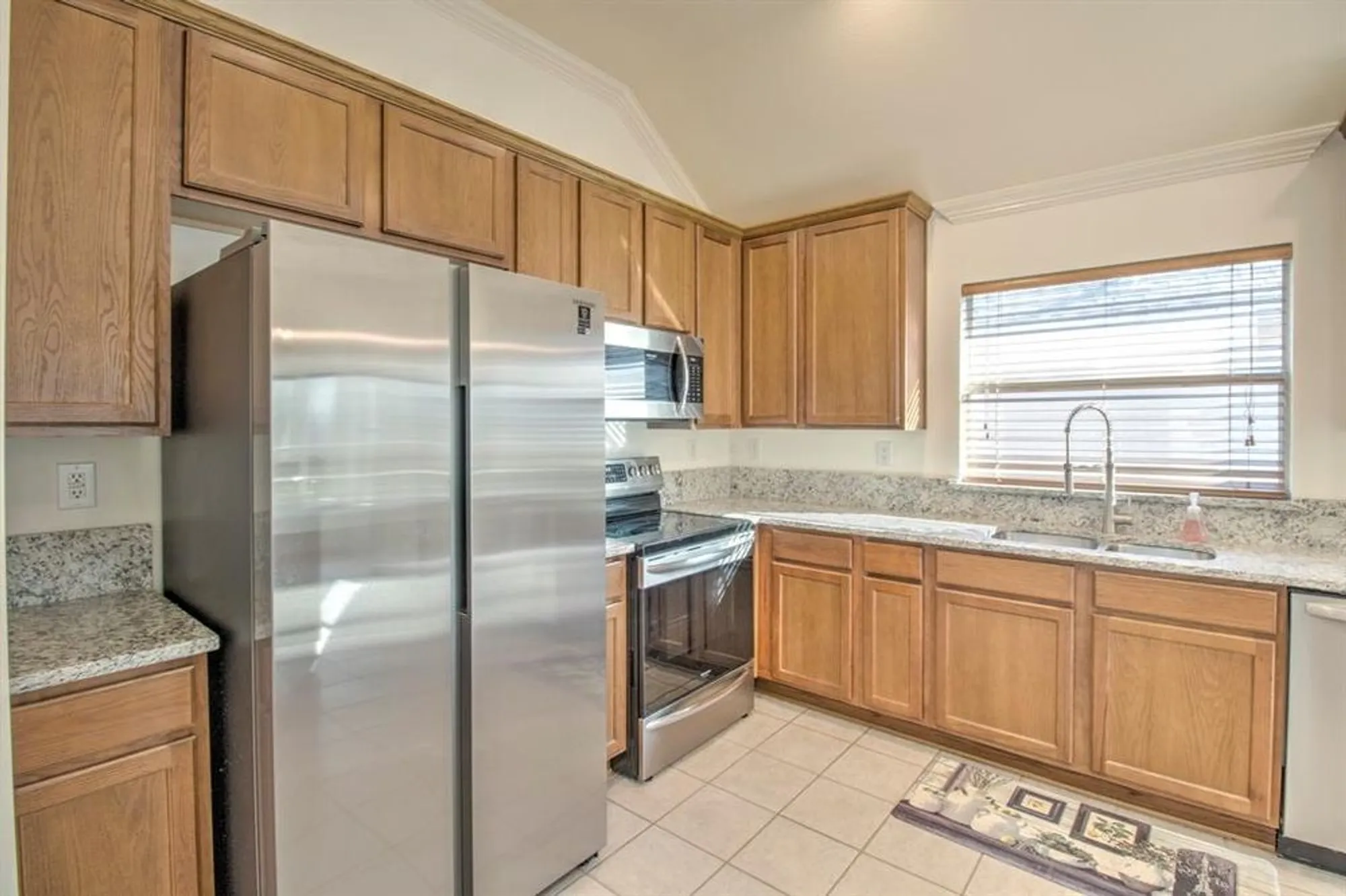 Property Slideshow image 13 of 35 | 9605 orangewood trl, Denton, TX, 76207