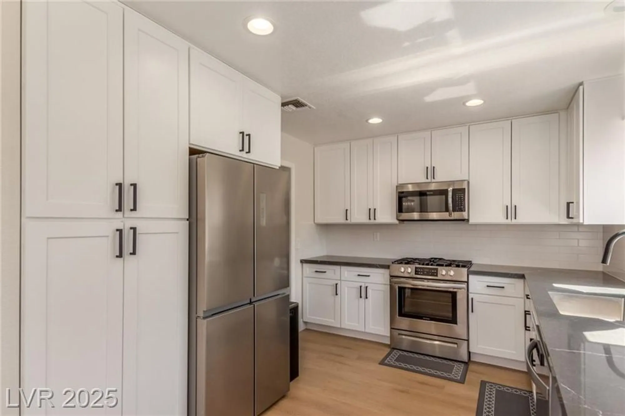 Property Slideshow image 15 of 42 | 8705 villa ridge dr, Las Vegas, NV, 89134