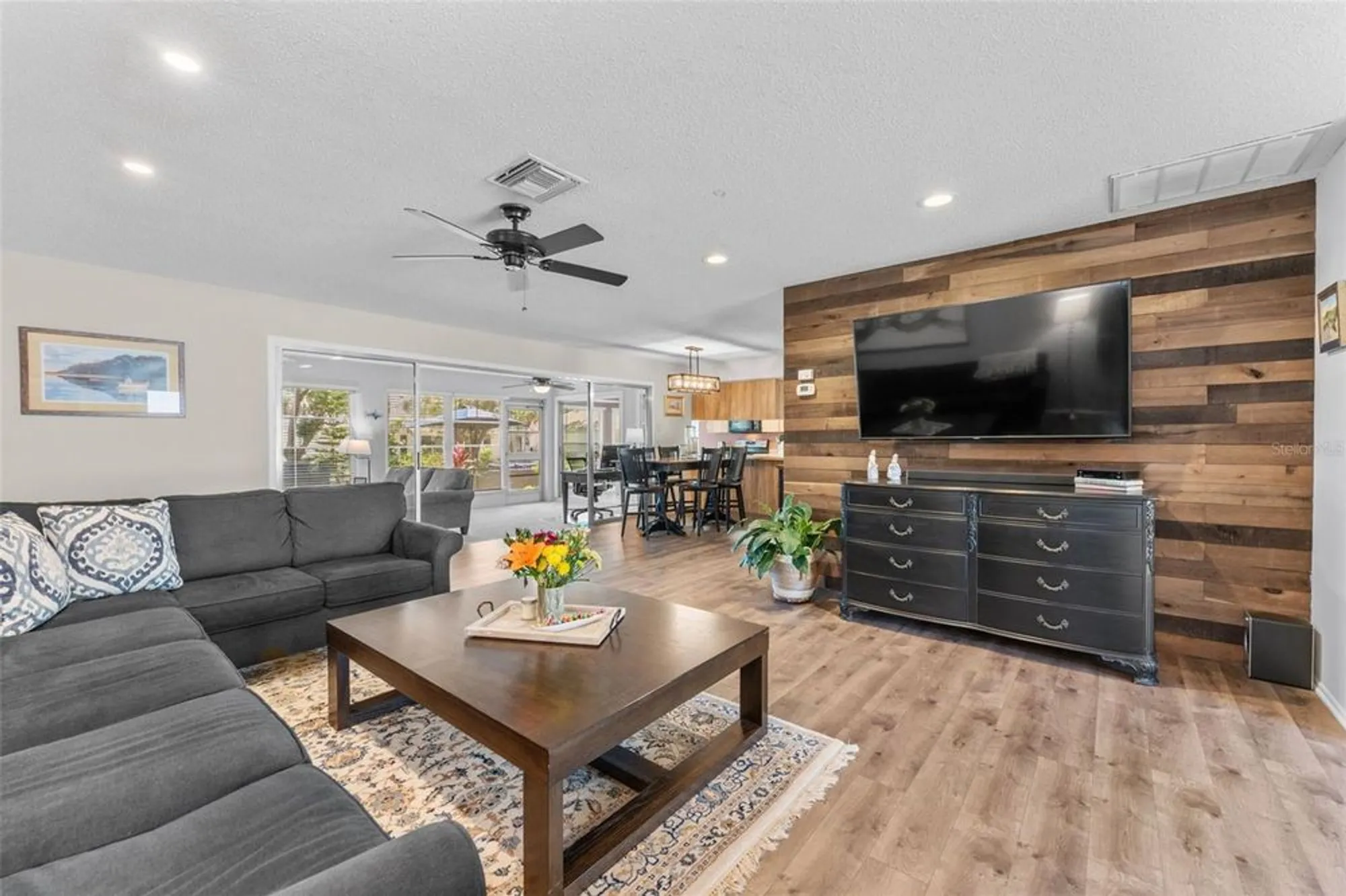 Property Slideshow image 8 of 58 | 2671 royal ridge dr, Spring Hill, FL, 34606