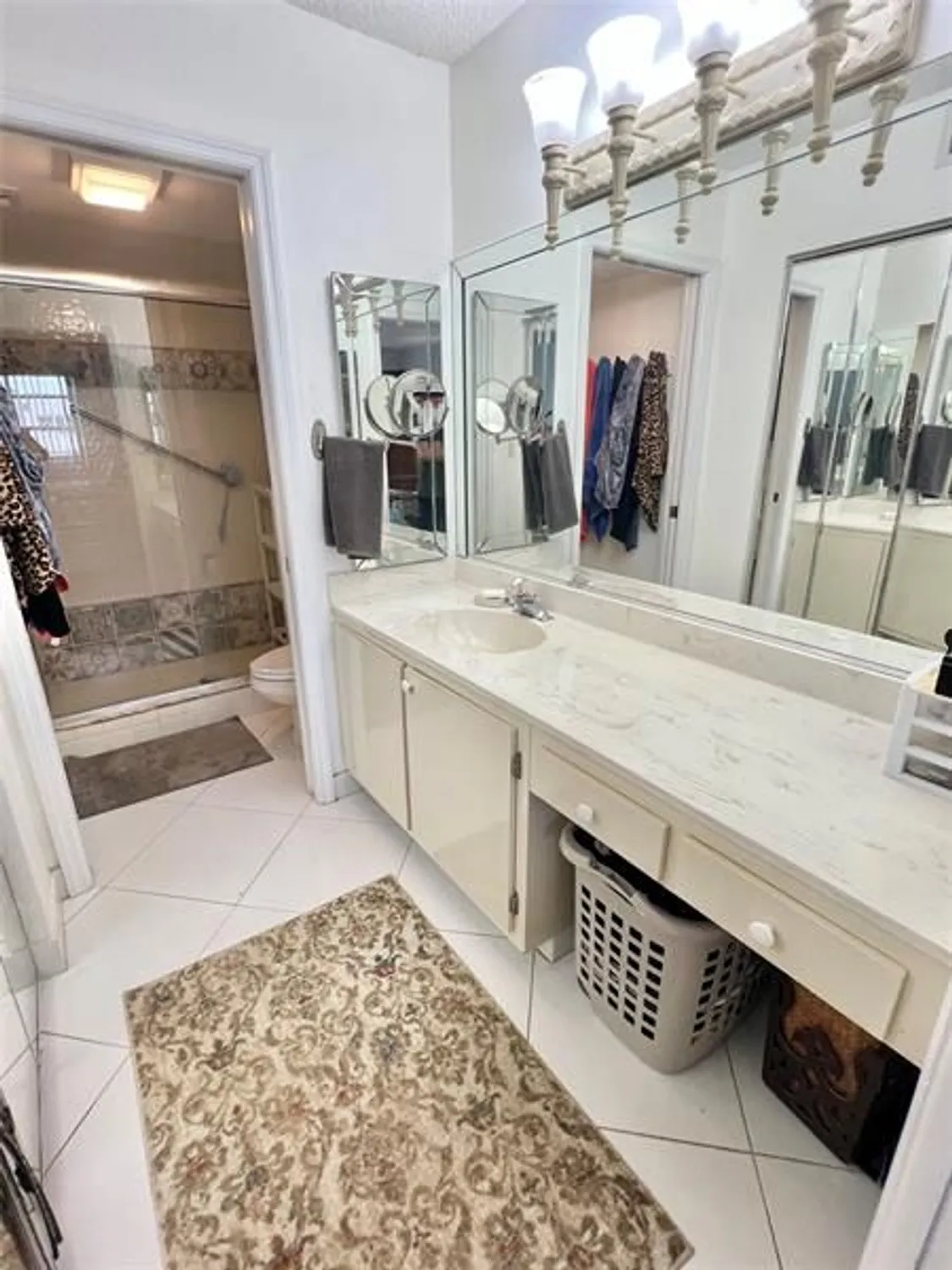 Property Slideshow image 15 of 21 | 10842 w clairmont cir # 310, Tamarac, FL, 33321