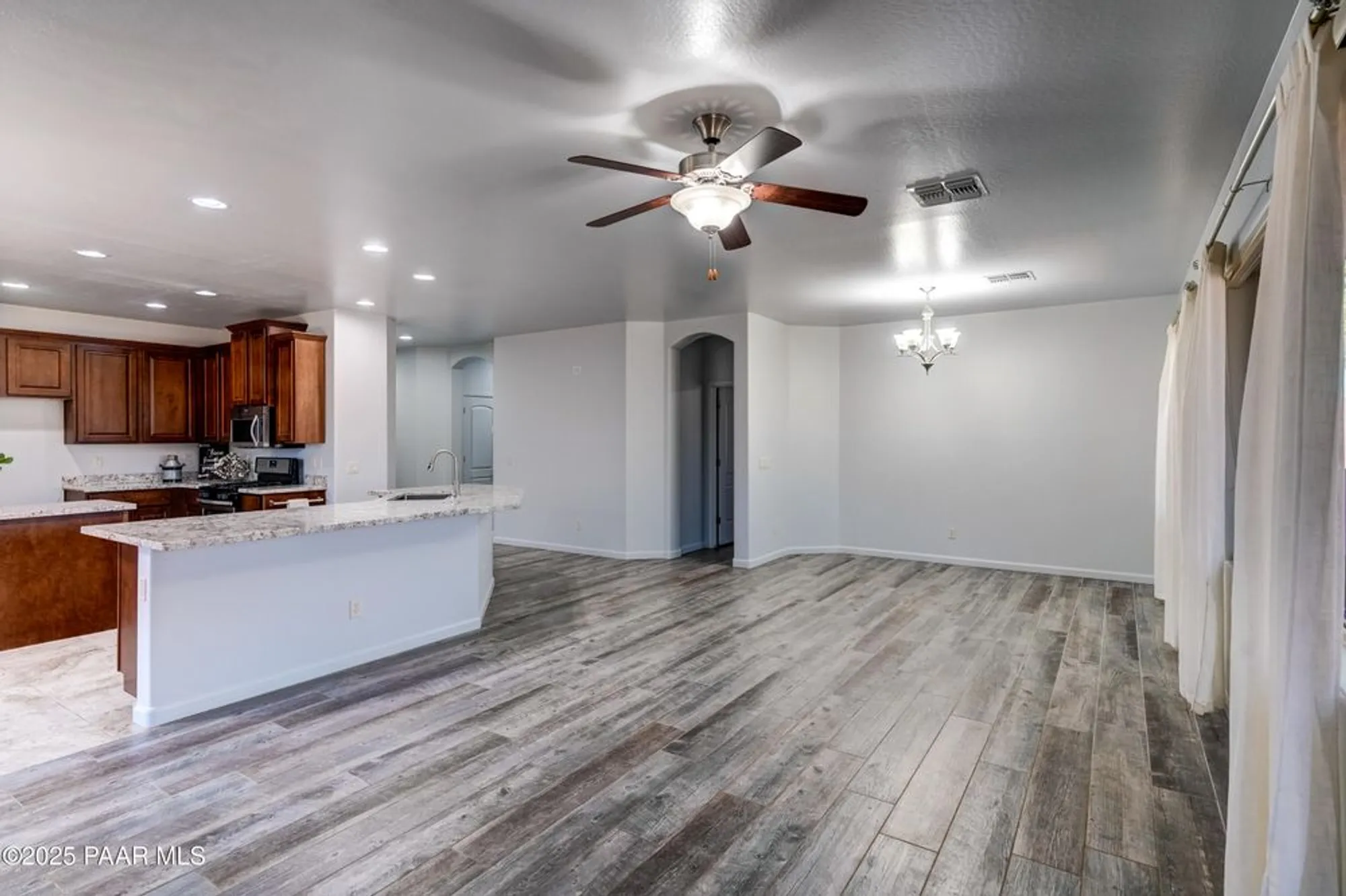 Property Slideshow image 9 of 32 | 7506 e roaring canyon rd, Prescott Valley, AZ, 86315