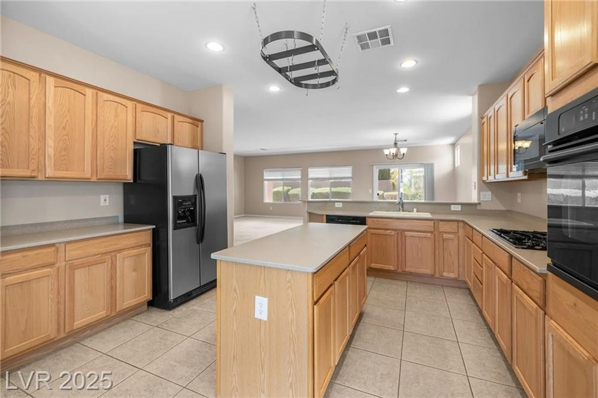 Property Slideshow image 12 of 37 | 2131 waterton rivers dr, Henderson, NV, 89044