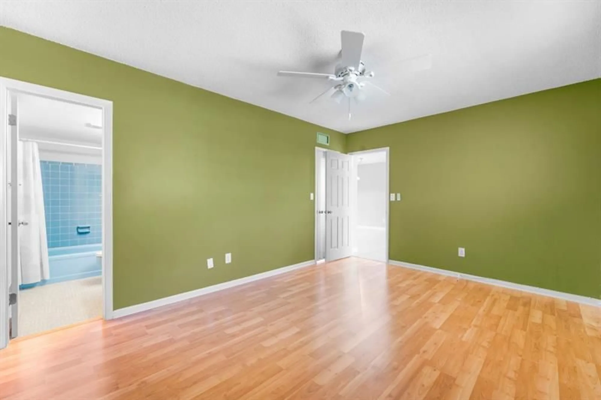 Property Slideshow image 11 of 29 | 7360 nw 1st st 206, Margate, FL, 33063