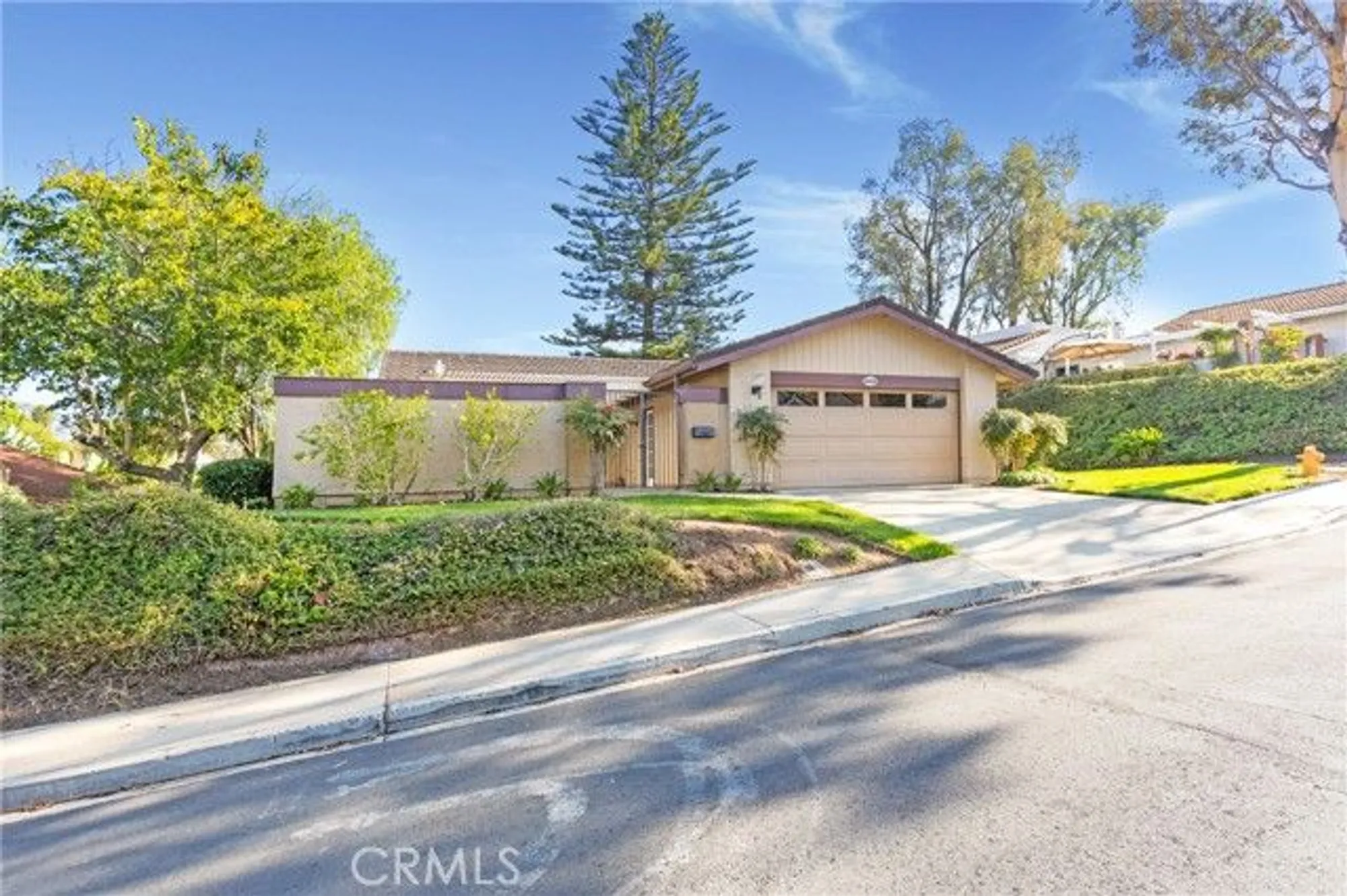 Property Slideshow image 1 of 22 | 5058 avenida del sol, Laguna Woods, CA, 92637