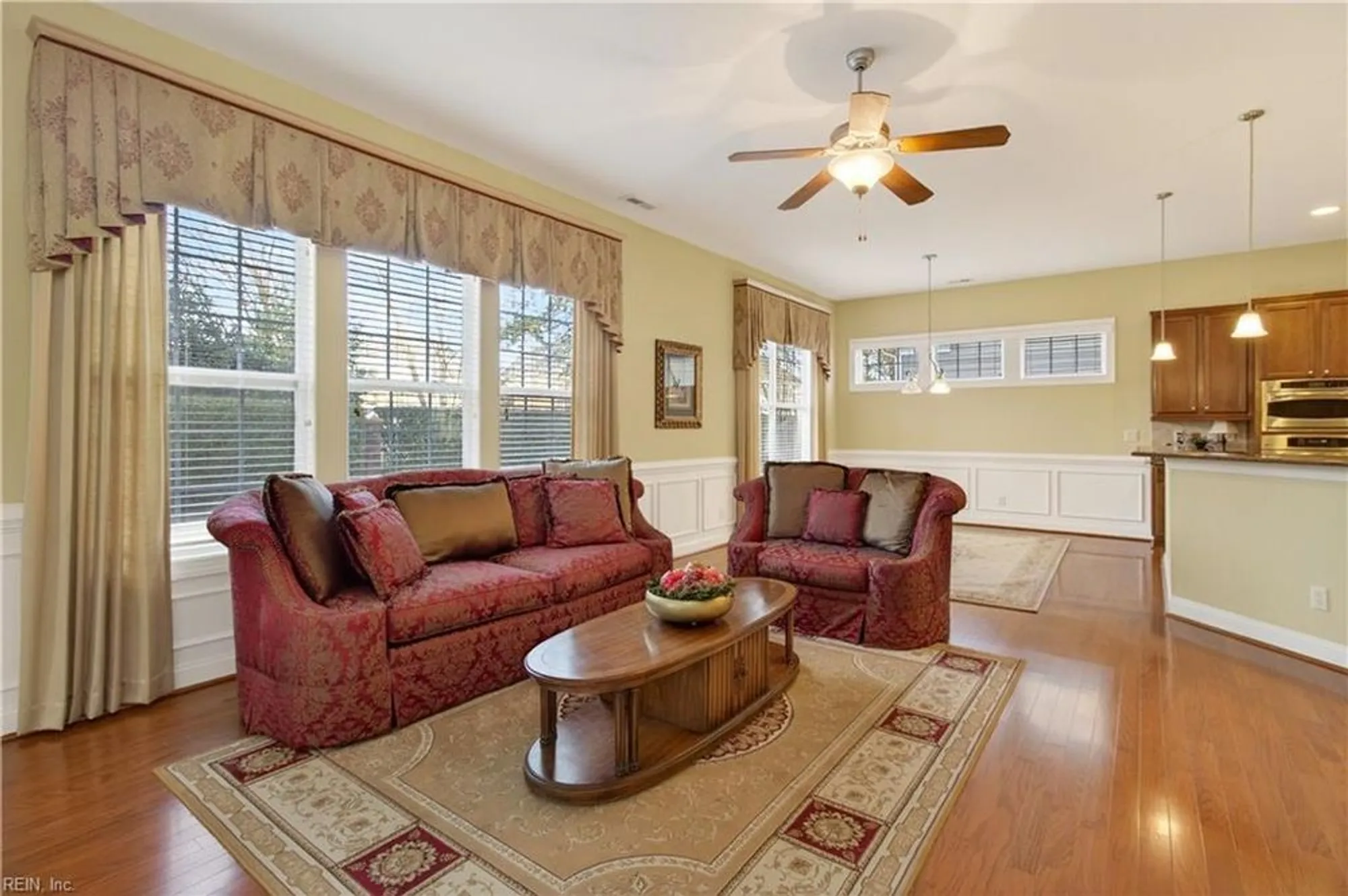 Property Slideshow image 16 of 35 | 1425 blairwood ln, Chesapeake, VA, 23320