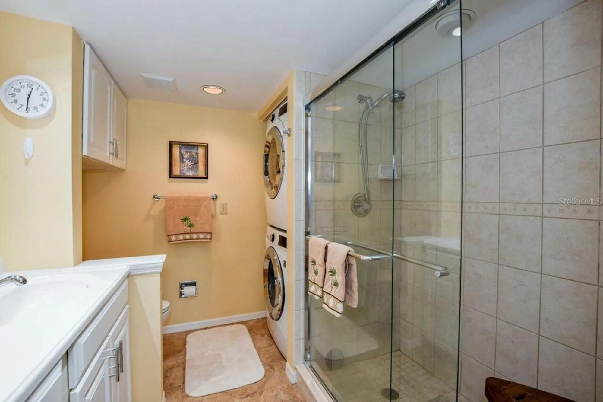 Property Slideshow image 19 of 44 | 433 cerromar ln 438, Venice, FL, 34293