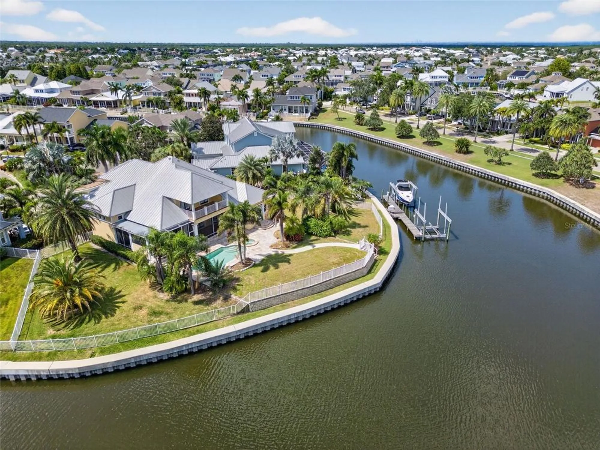 Property Slideshow image 37 of 56 | 5617 seagrass pl, Apollo Beach, FL, 33572