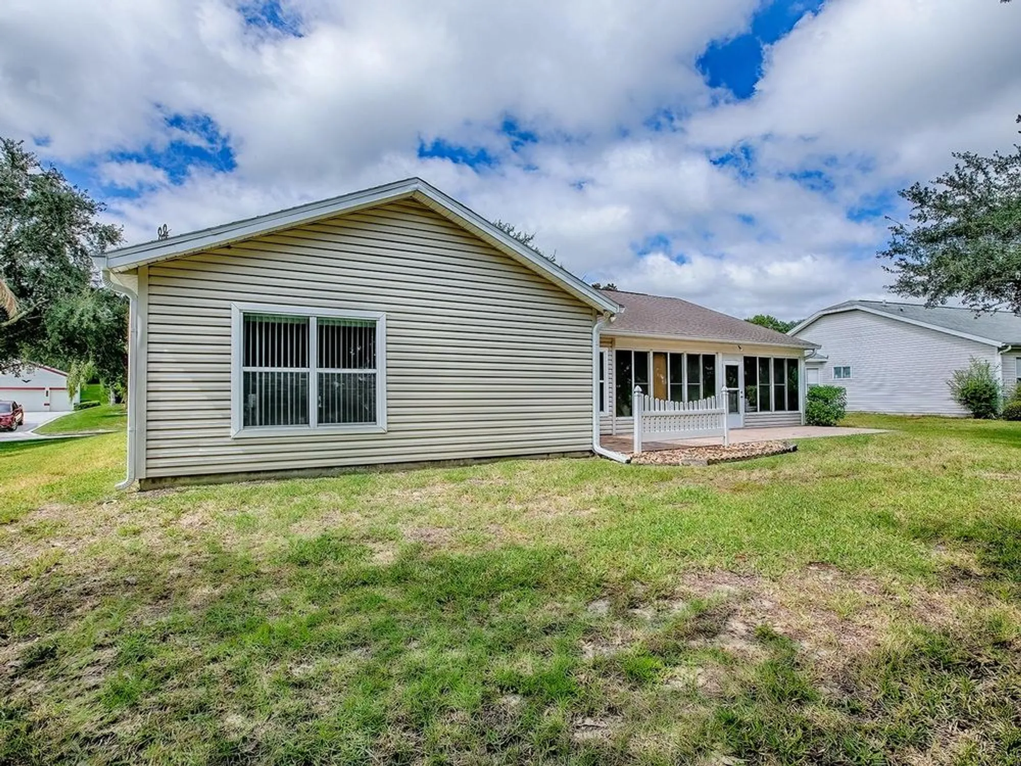 Property Slideshow image 47 of 65 | 4949 sawgrass lake cir, Leesburg, FL, 34748