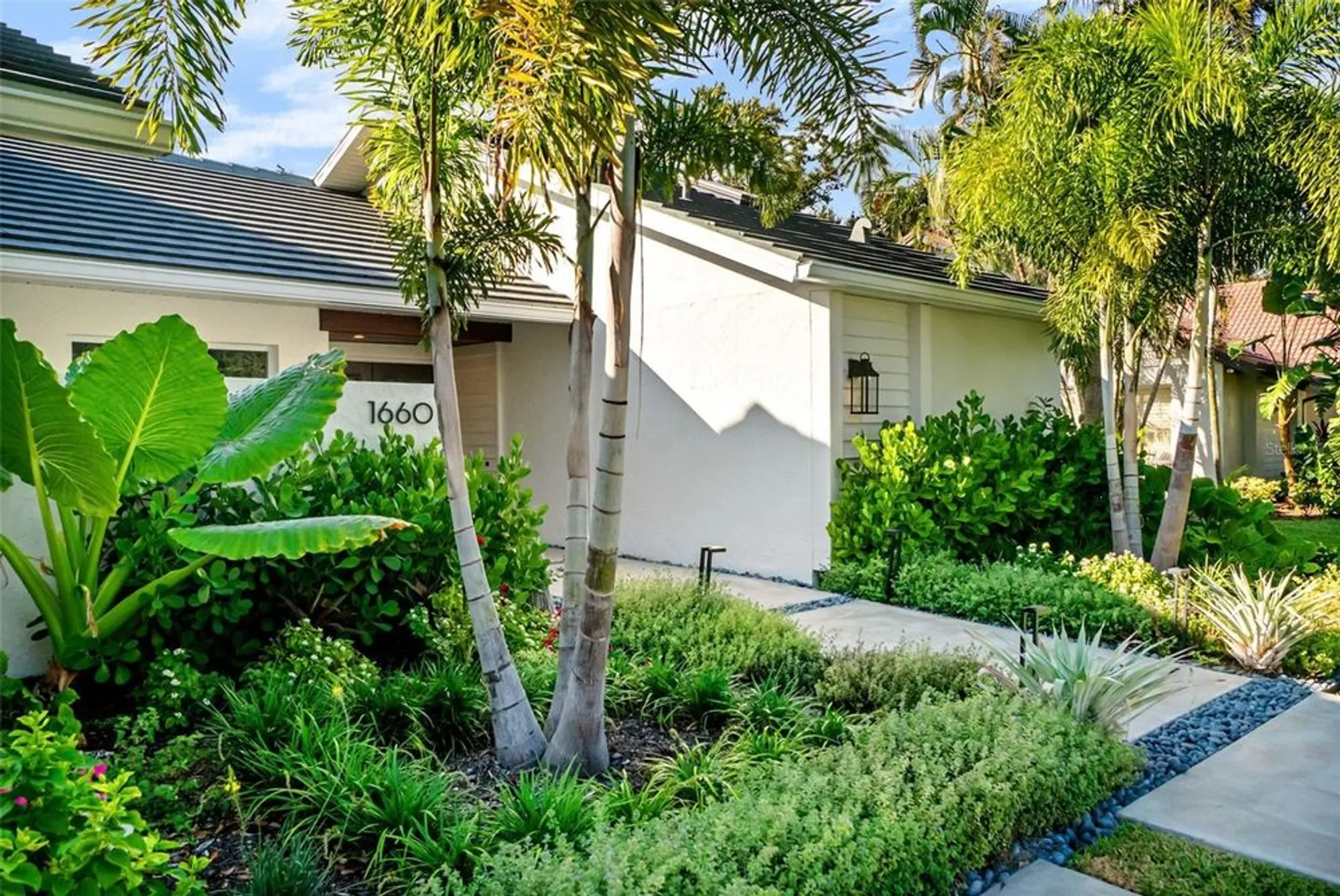 Property Slideshow image 5 of 66 | 1660 pine harrier cir, Sarasota, FL, 34231