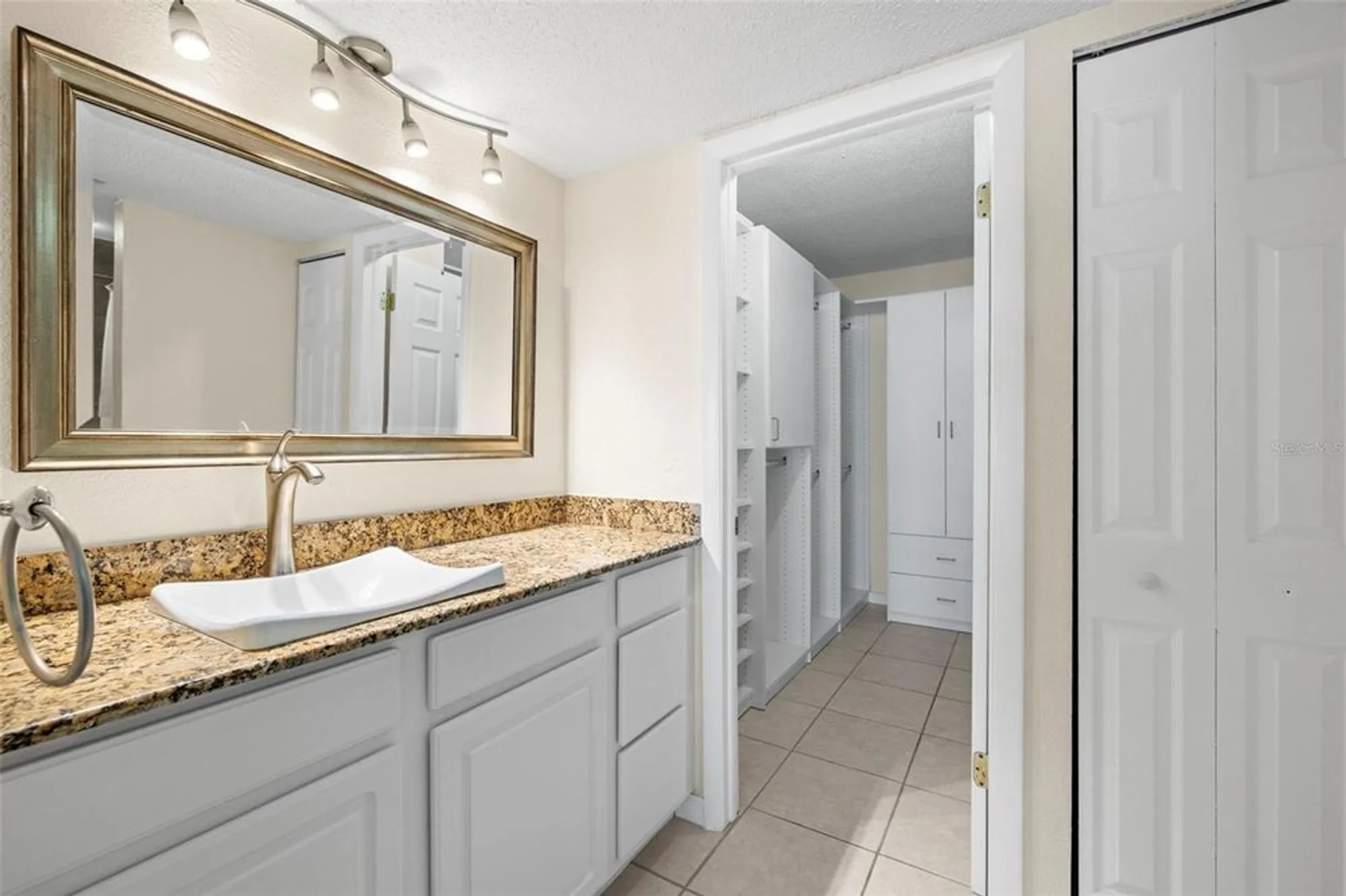 Property Slideshow image 15 of 40 | 7300 sun island dr 605, South Pasadena, FL, 33707