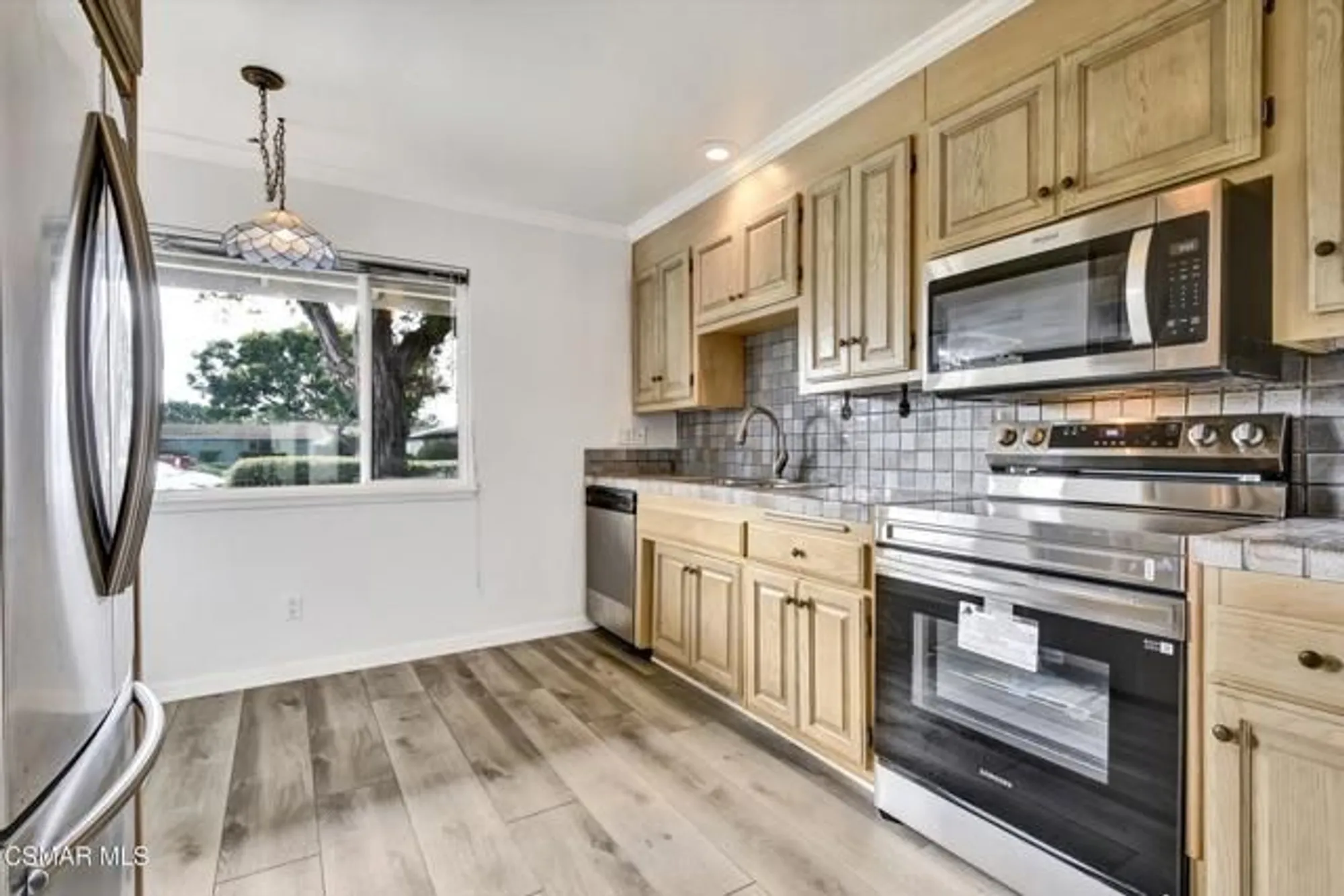 Property Slideshow image 10 of 58 | 161 w bay blvd, Port Hueneme, CA, 93041