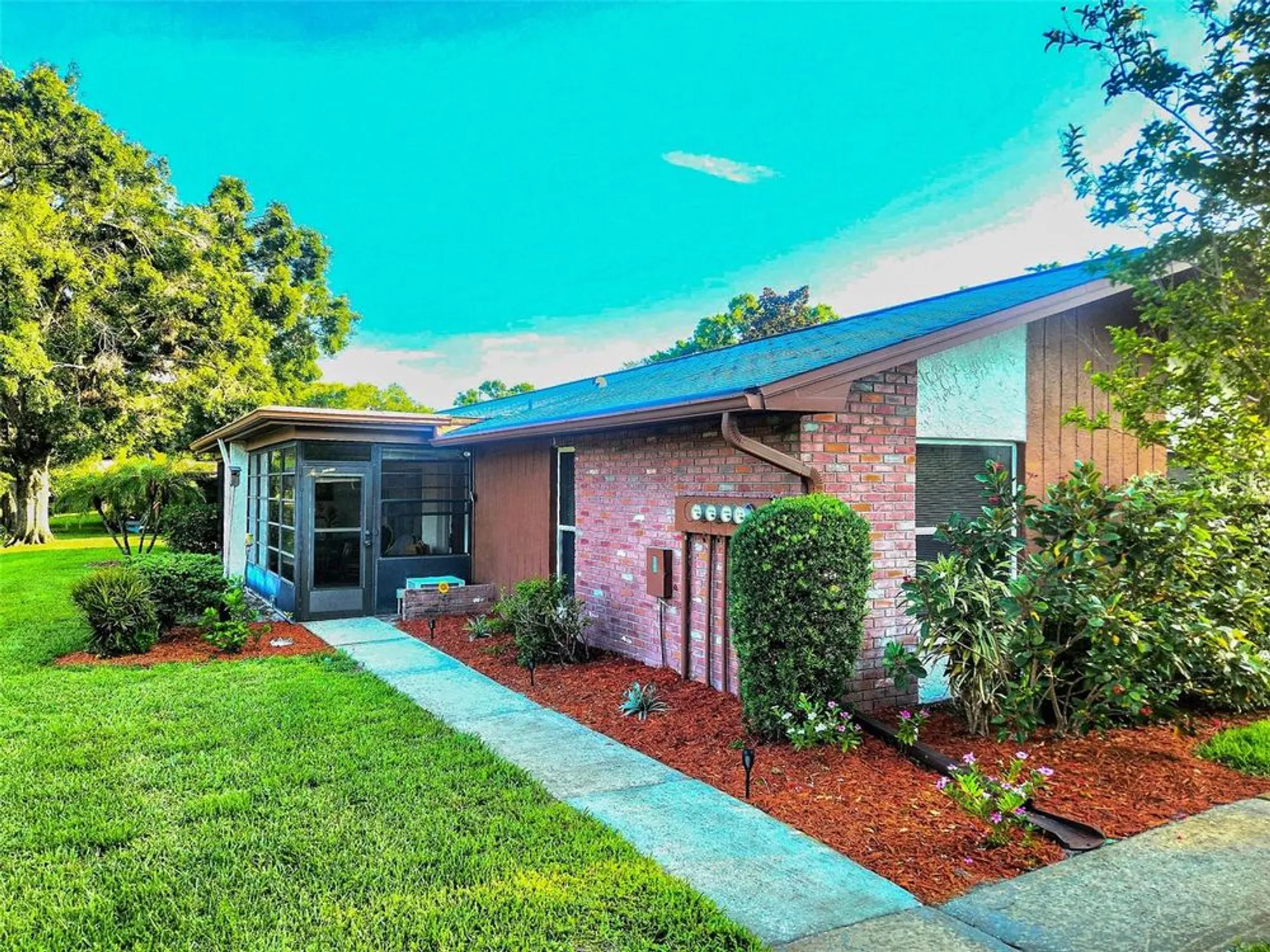 Property Slideshow image 2 of 32 | 2241 shelly dr d, Palm Harbor, FL, 34684