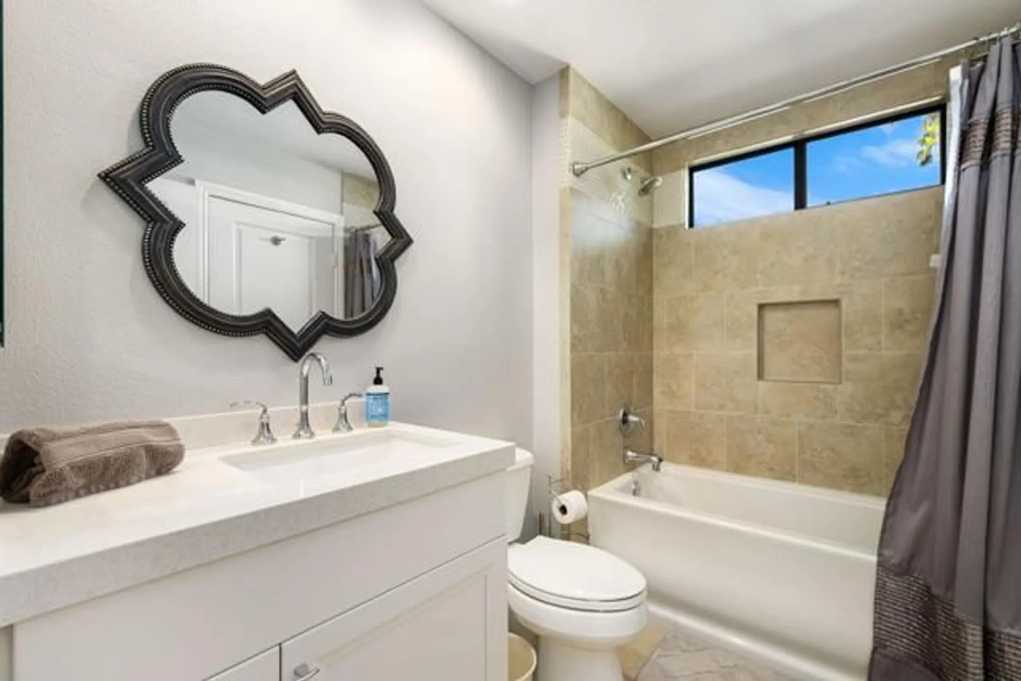 Property Slideshow image 20 of 35 | 54755 shoal crk, La Quinta, CA, 92253