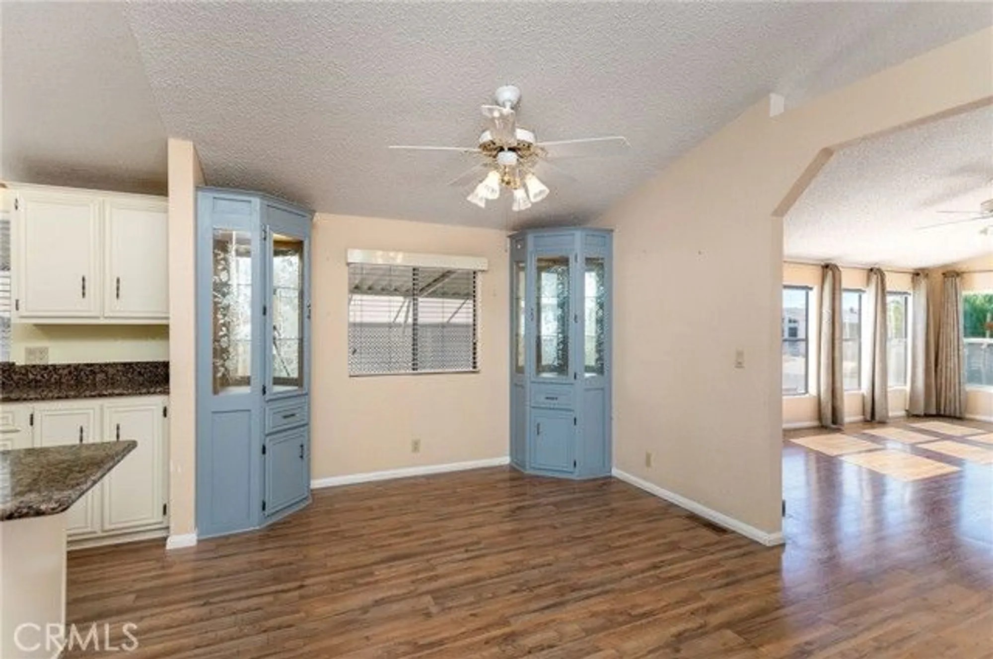 Property Slideshow image 10 of 44 | 38350 via taffia, Murrieta, CA, 92563