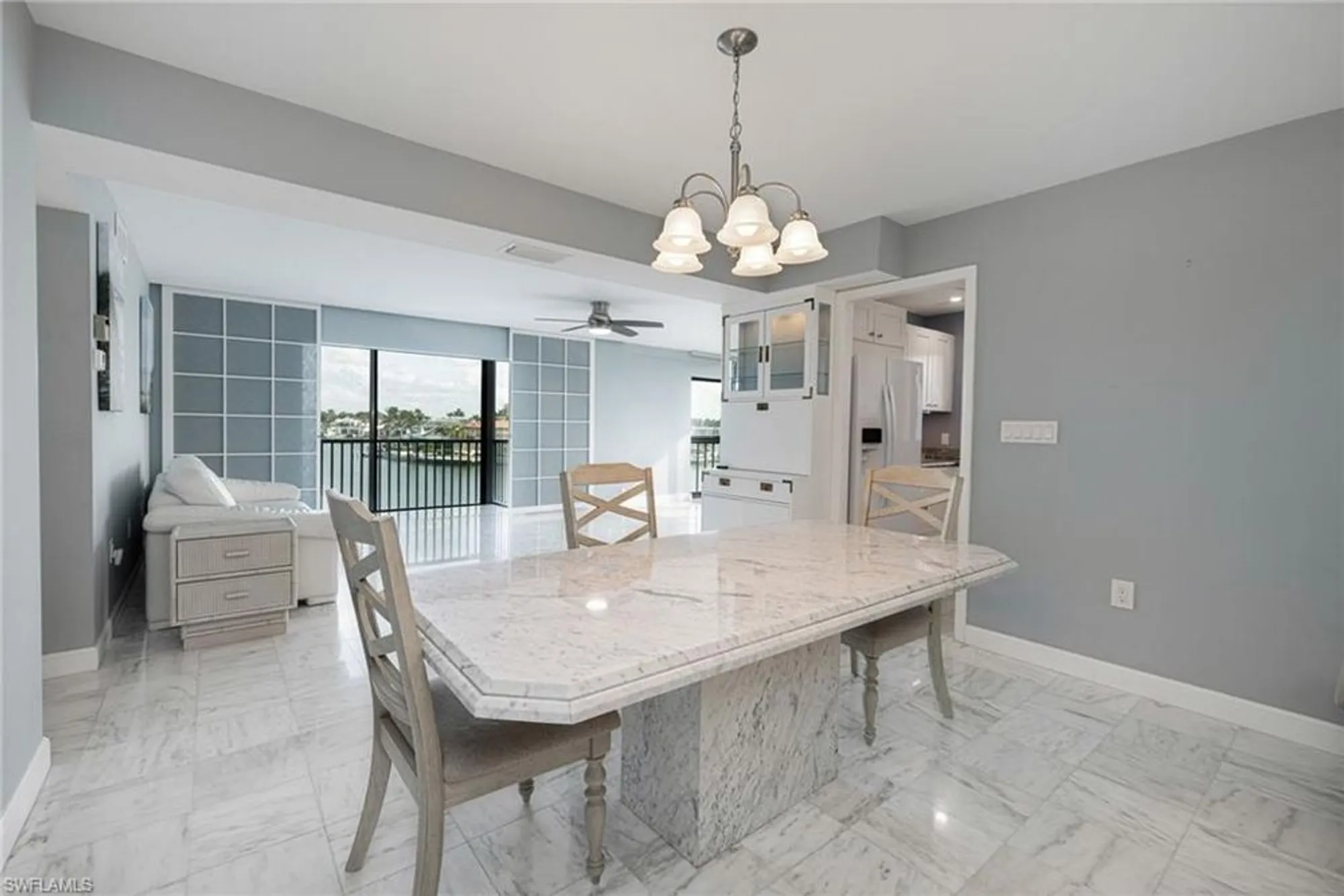 Property Slideshow image 19 of 49 | 3200 gulf shore blvd 401, Naples, FL, 34103