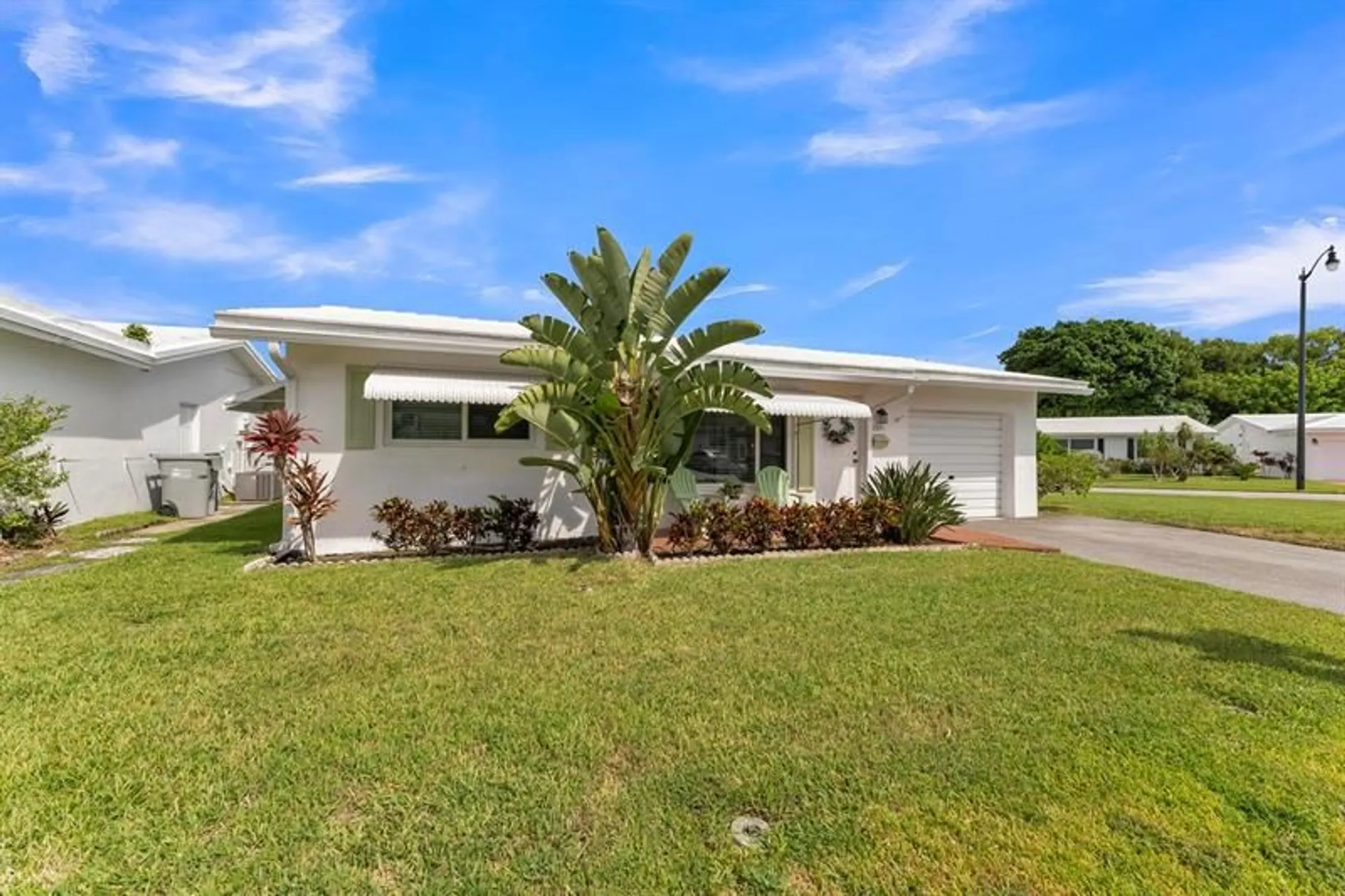 Property Slideshow image 12 of 40 | 2641 w golf blvd, Pompano Beach, FL, 33064