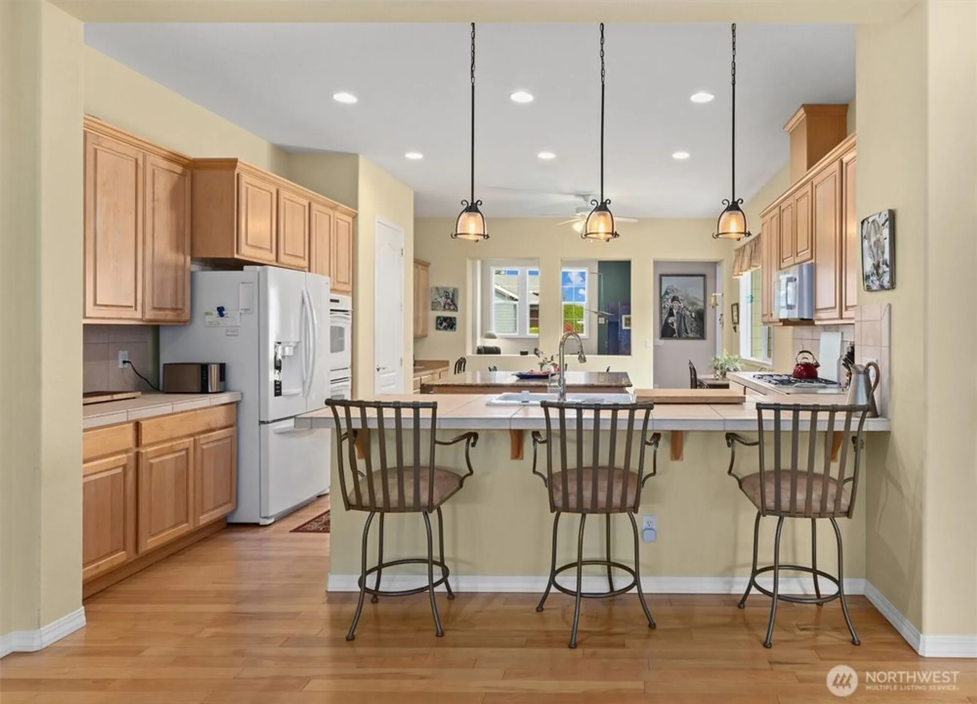 Property Slideshow image 13 of 38 | 23263 ne 126th st, Redmond, WA, 98053