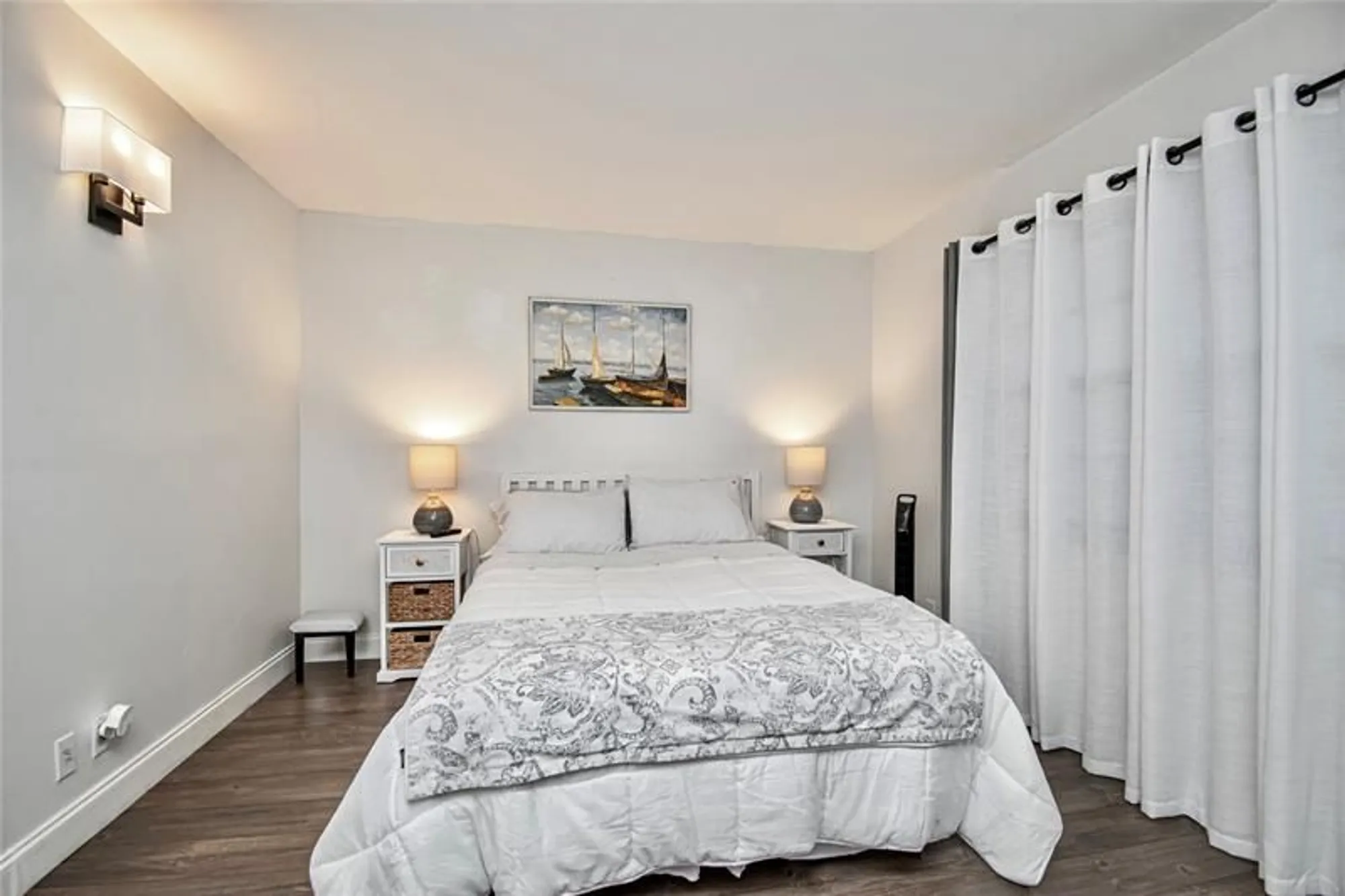 Property Slideshow image 24 of 51 | 1024 se 4th ave apt 102, Dania Beach, FL, 33004