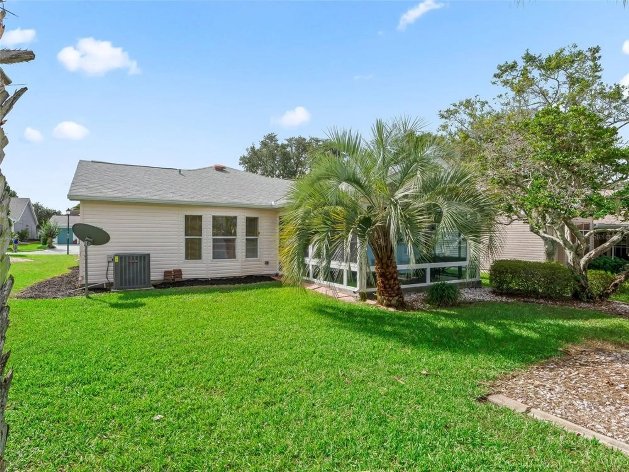 Property Slideshow image 45 of 51 | 1013 del rio dr, Lady Lake, FL, 32159