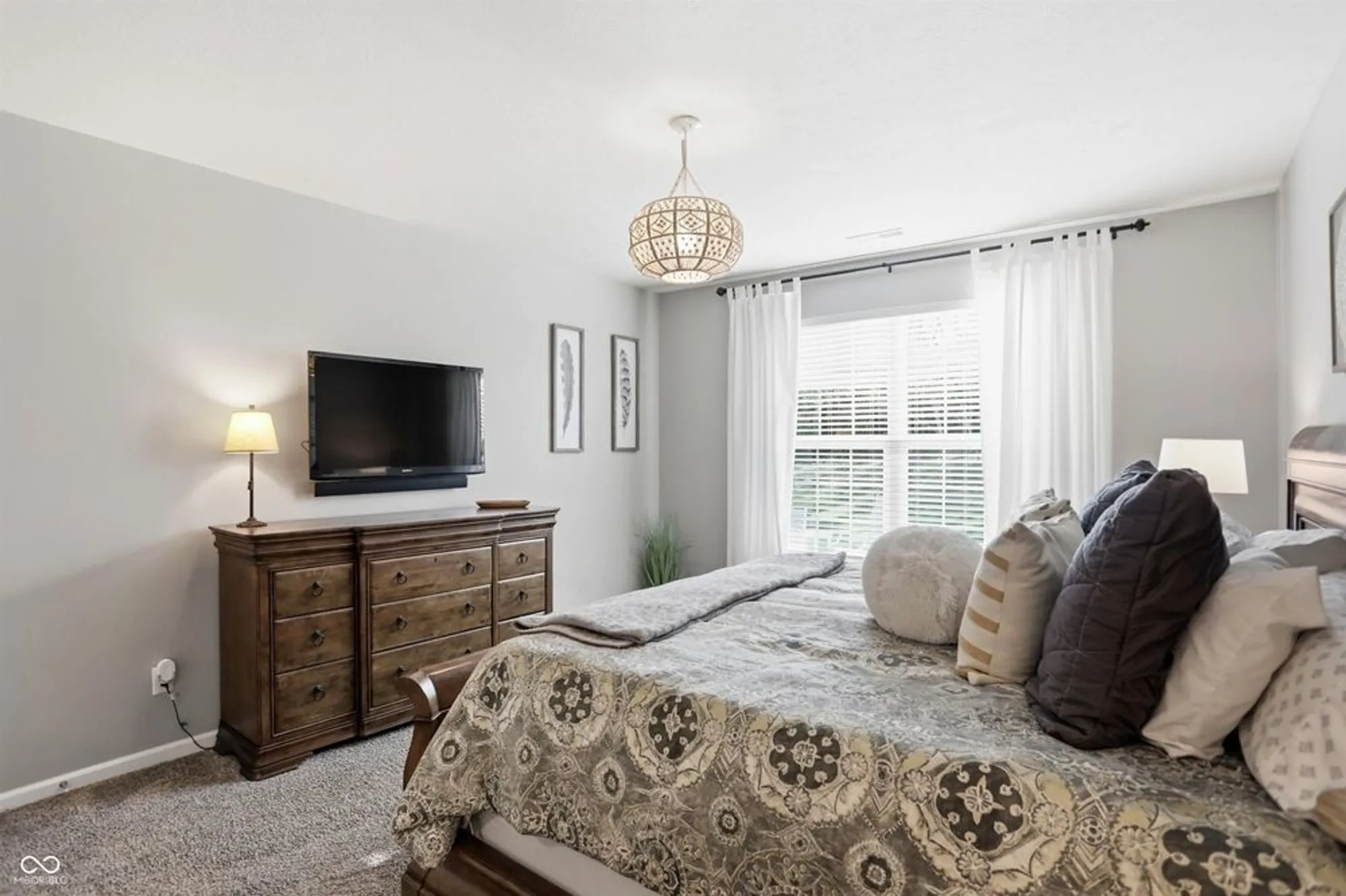 Property Slideshow image 28 of 49 | 2701 byerly pl, Greenwood, IN, 46143