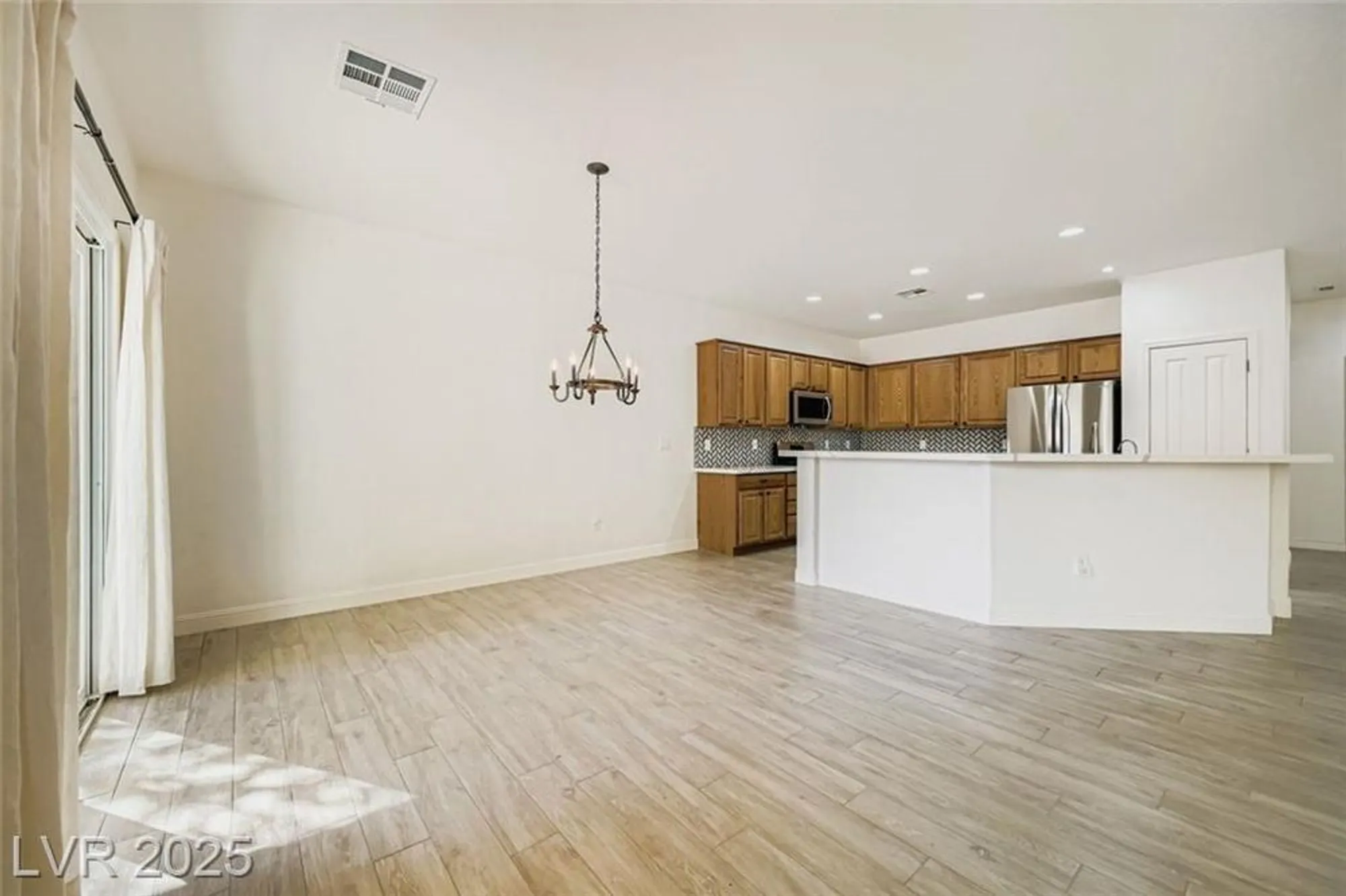 Property Slideshow image 12 of 35 | 2559 moonlight valley ave, Henderson, NV, 89044