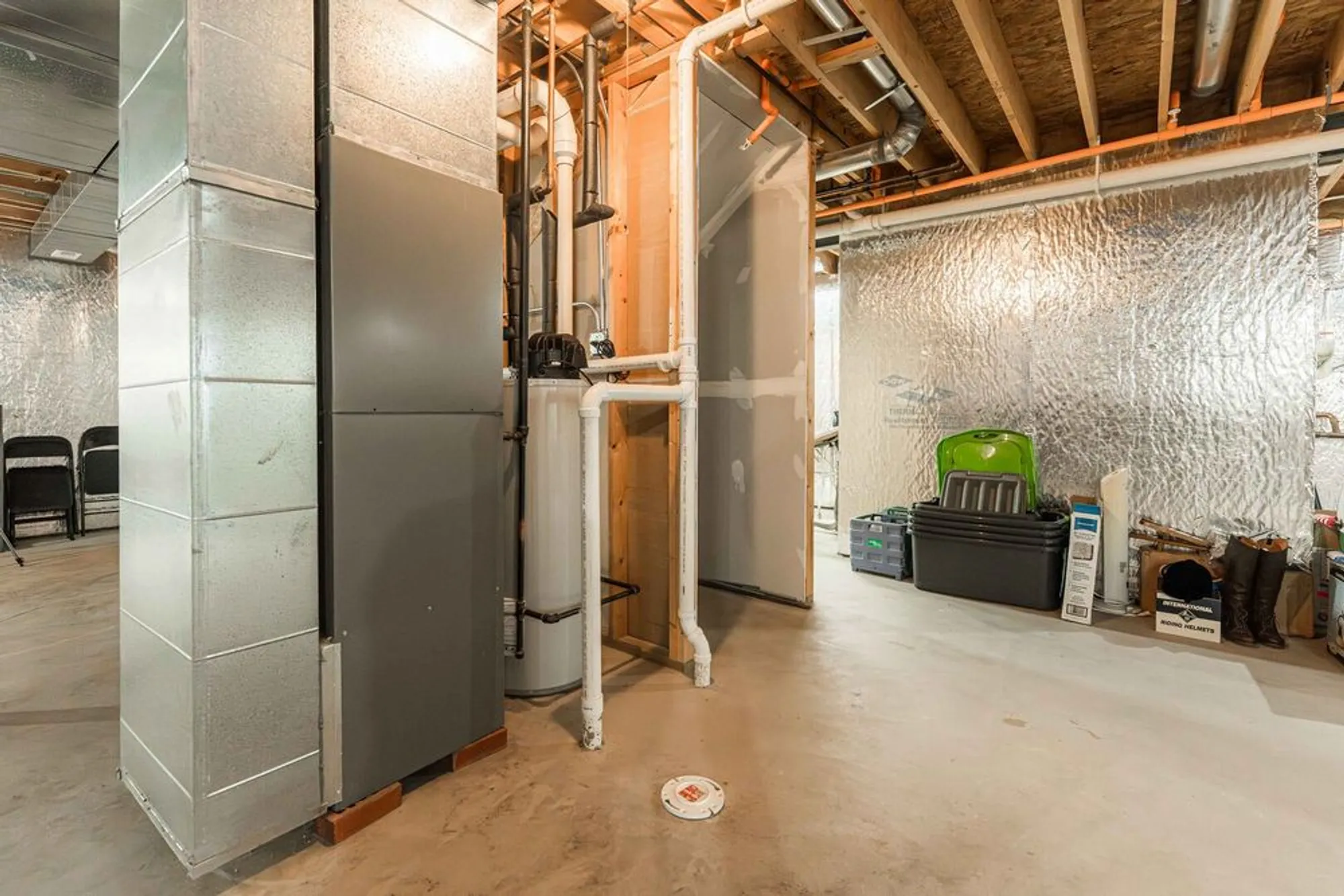 Property Slideshow image 31 of 61 | 13184 oakwood ave, Huntley, IL, 60142