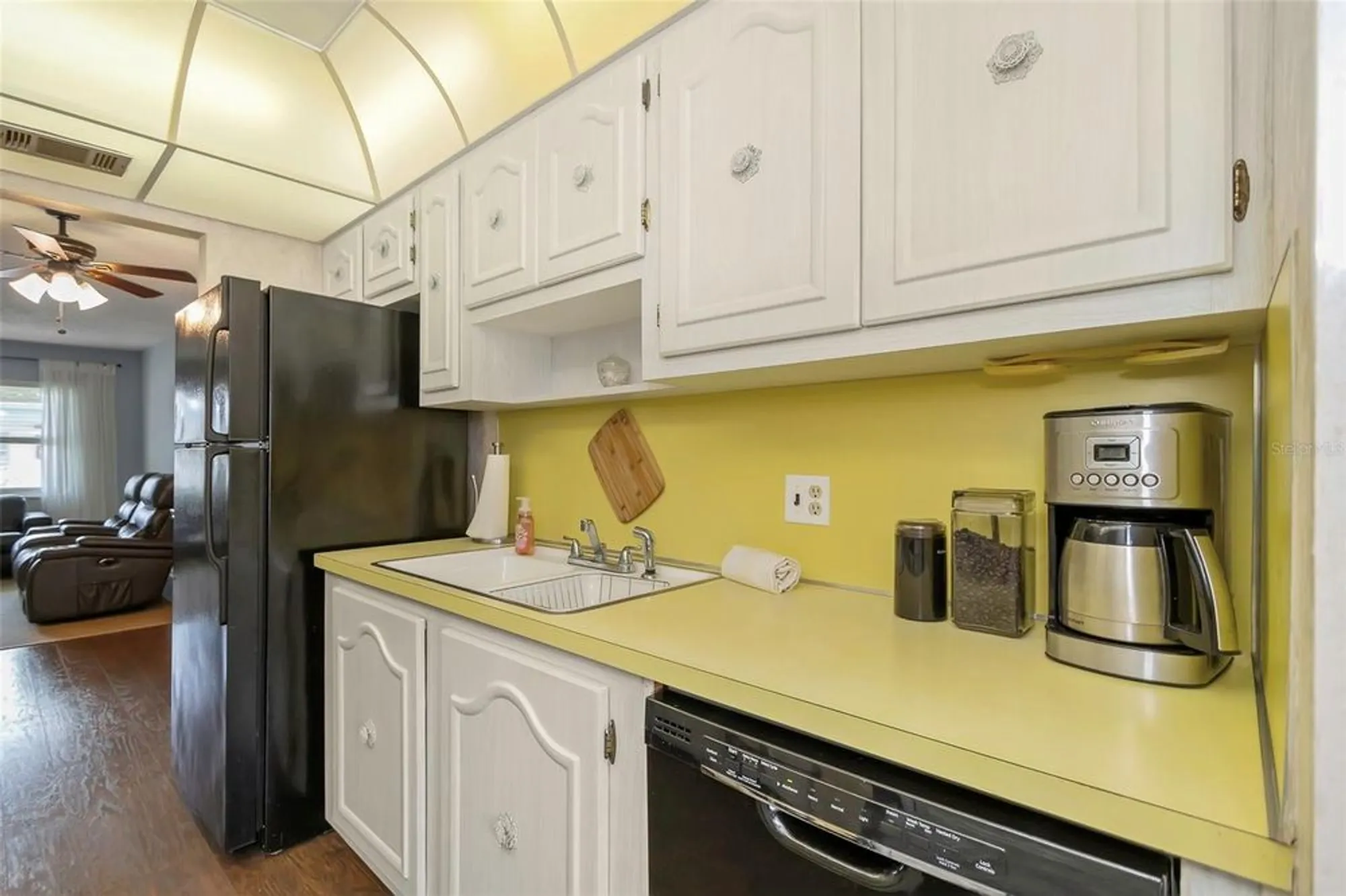 Property Slideshow image 14 of 56 | 5246 81st st n apt 24, Saint Petersburg, FL, 33709