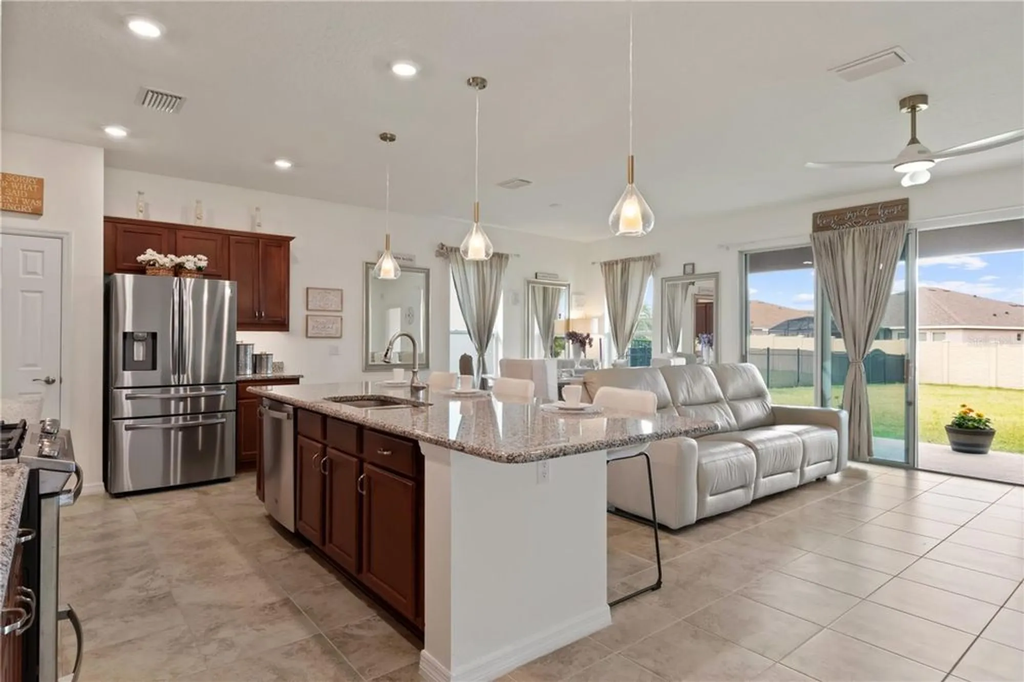 Property Slideshow image 3 of 61 | 125 silver maple rd, Groveland, FL, 34736