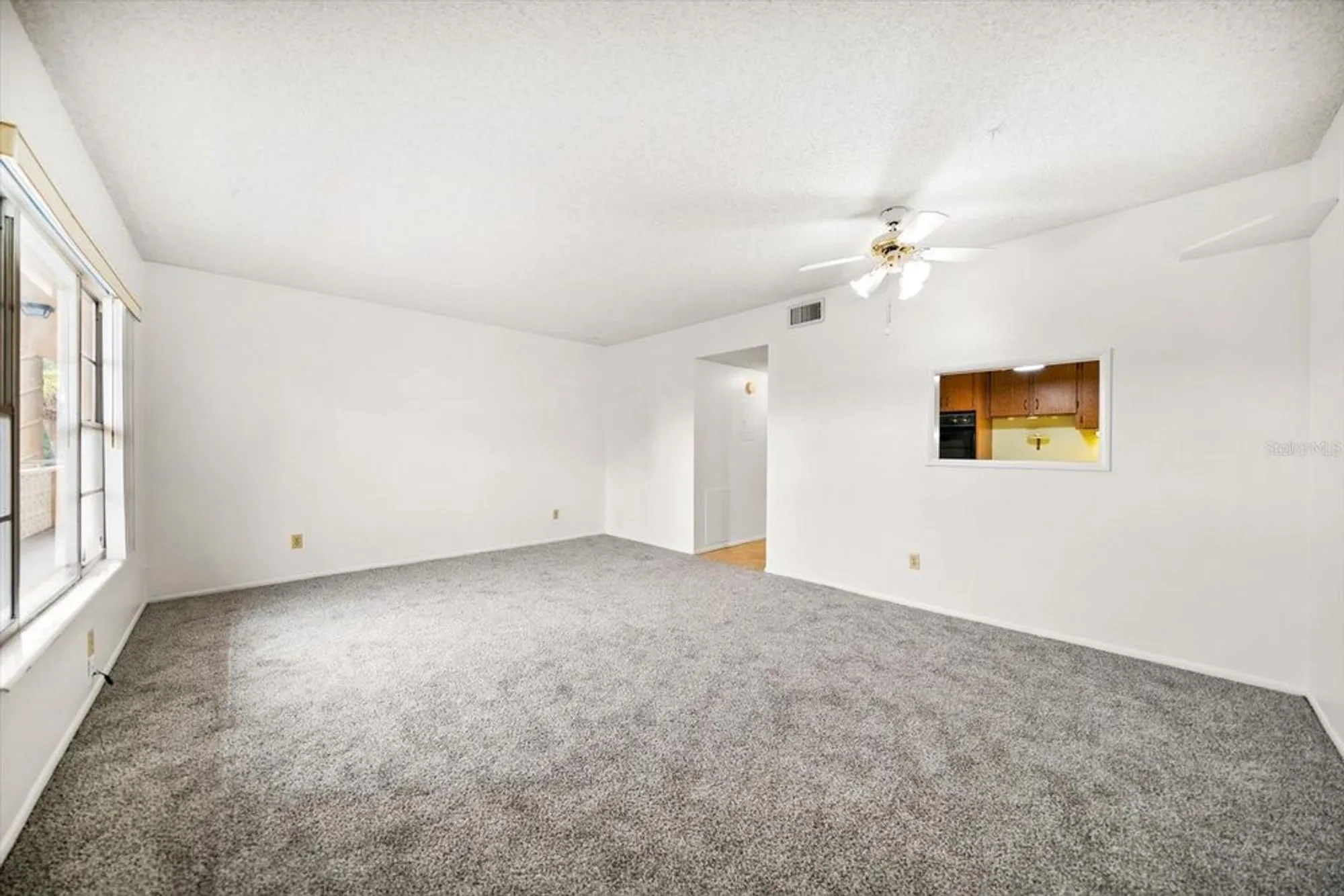 Property Slideshow image 7 of 34 | 2466 ecuadorian way 38, Clearwater, FL, 33763