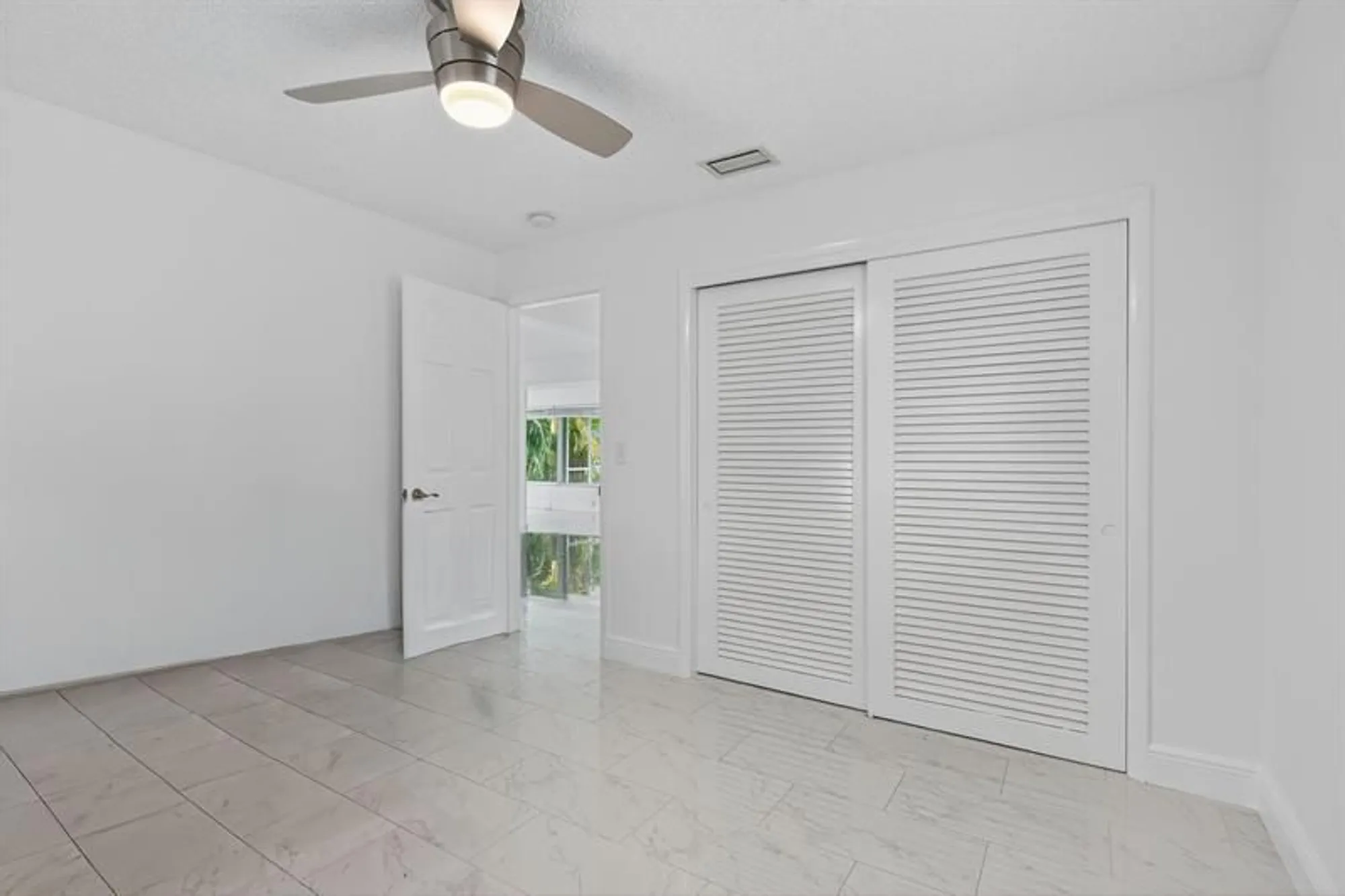 Property Slideshow image 28 of 34 | 2930 nw 1st ave, Pompano Beach, FL, 33064