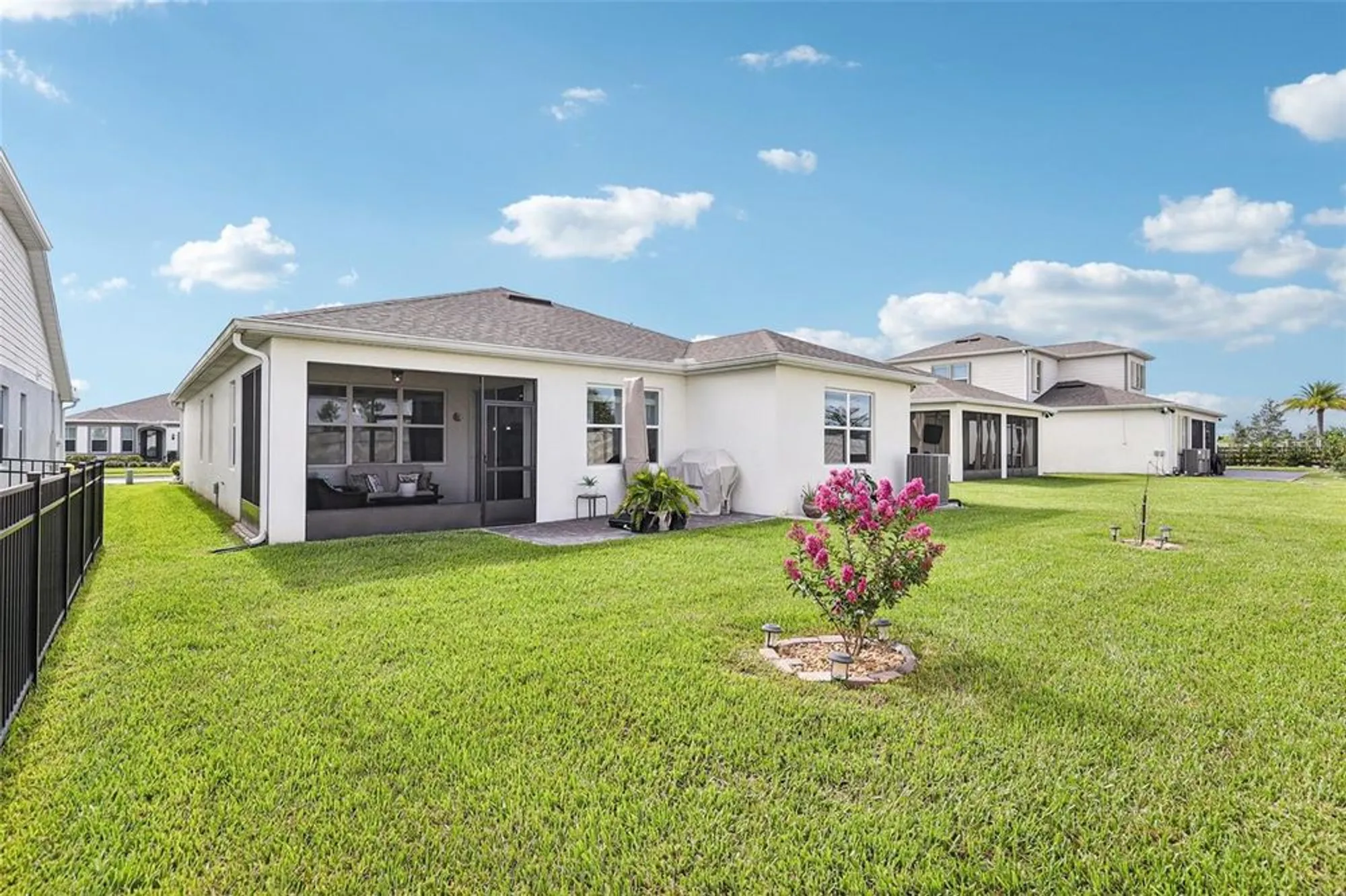 Property Slideshow image 37 of 49 | 2015 spring shower cir, Kissimmee, FL, 34744