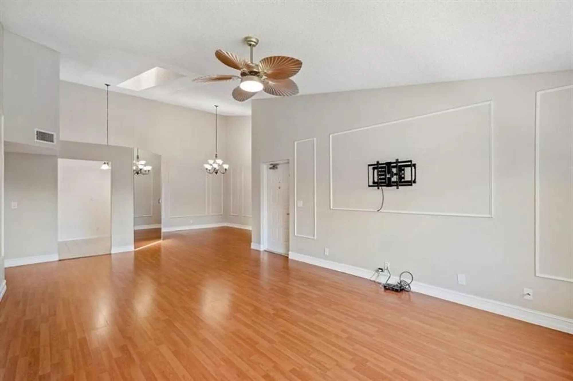 Property Slideshow image 7 of 39 | 13770 oneida dr d2, Delray Beach, FL, 33446