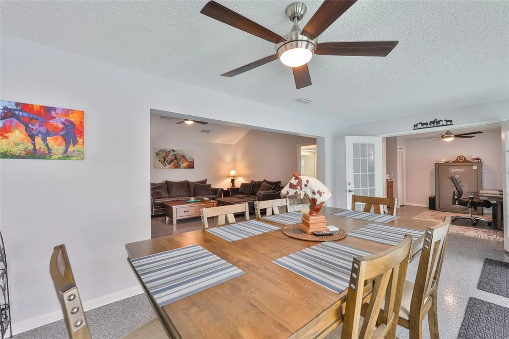 Property Slideshow image 19 of 63 | 2022 east view dr, Sun City Center, FL, 33573