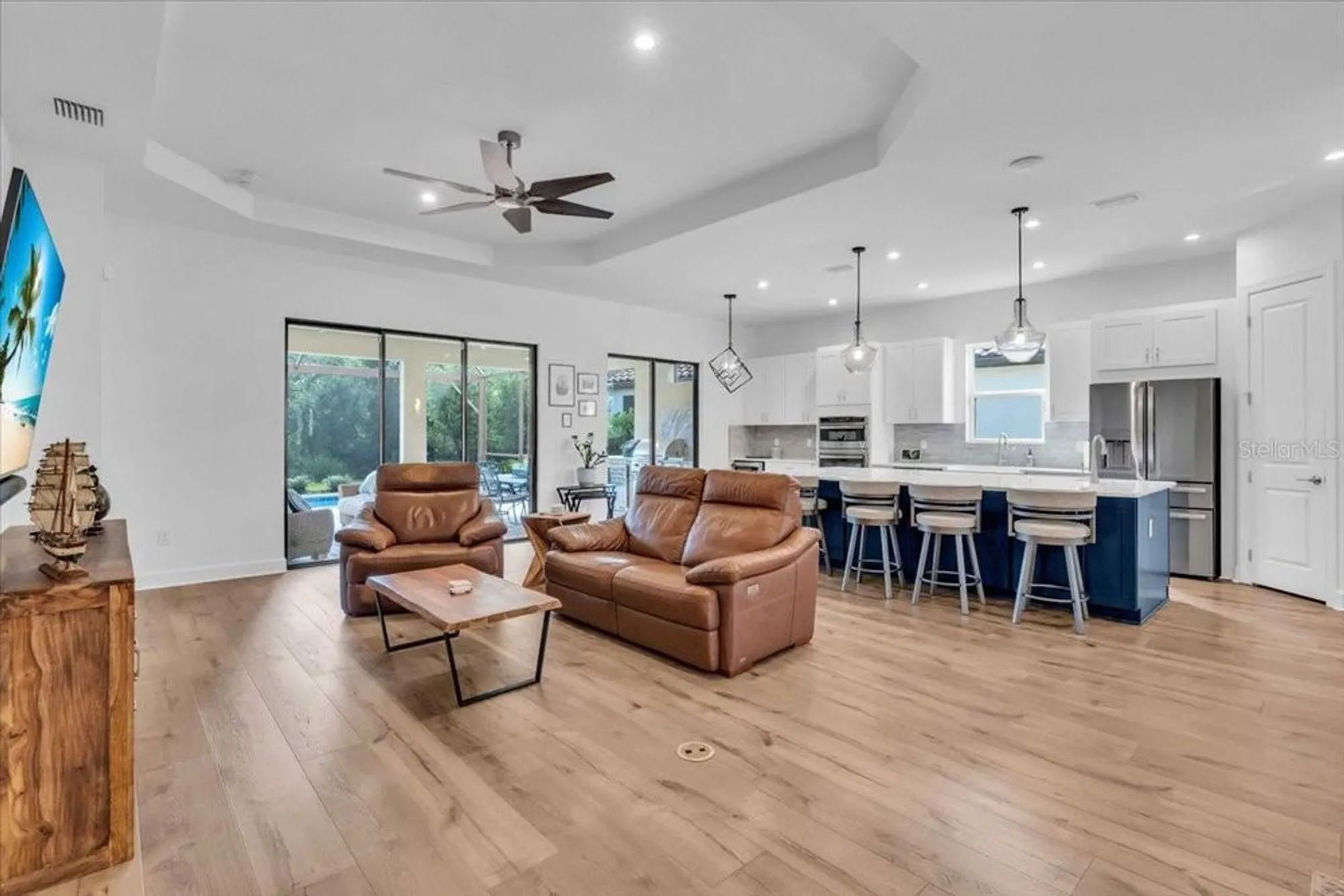 Property Slideshow image 8 of 43 | 10804 wicker park pl, Palmetto, FL, 34221