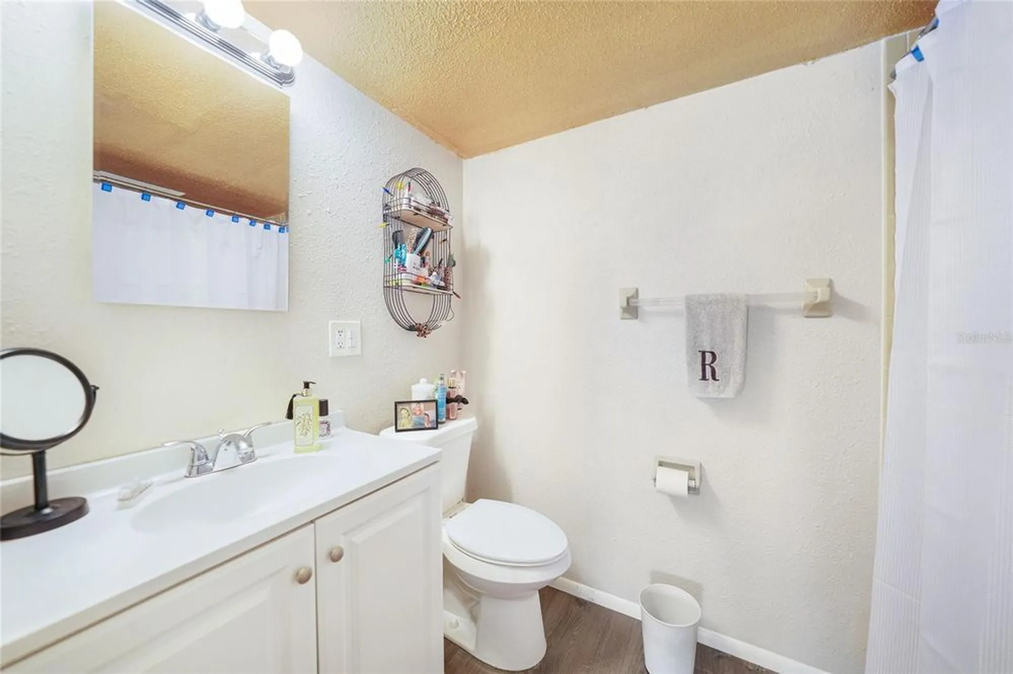 Property Slideshow image 15 of 28 | 2437 harbor blvd apt 204, Port Charlotte, FL, 33952