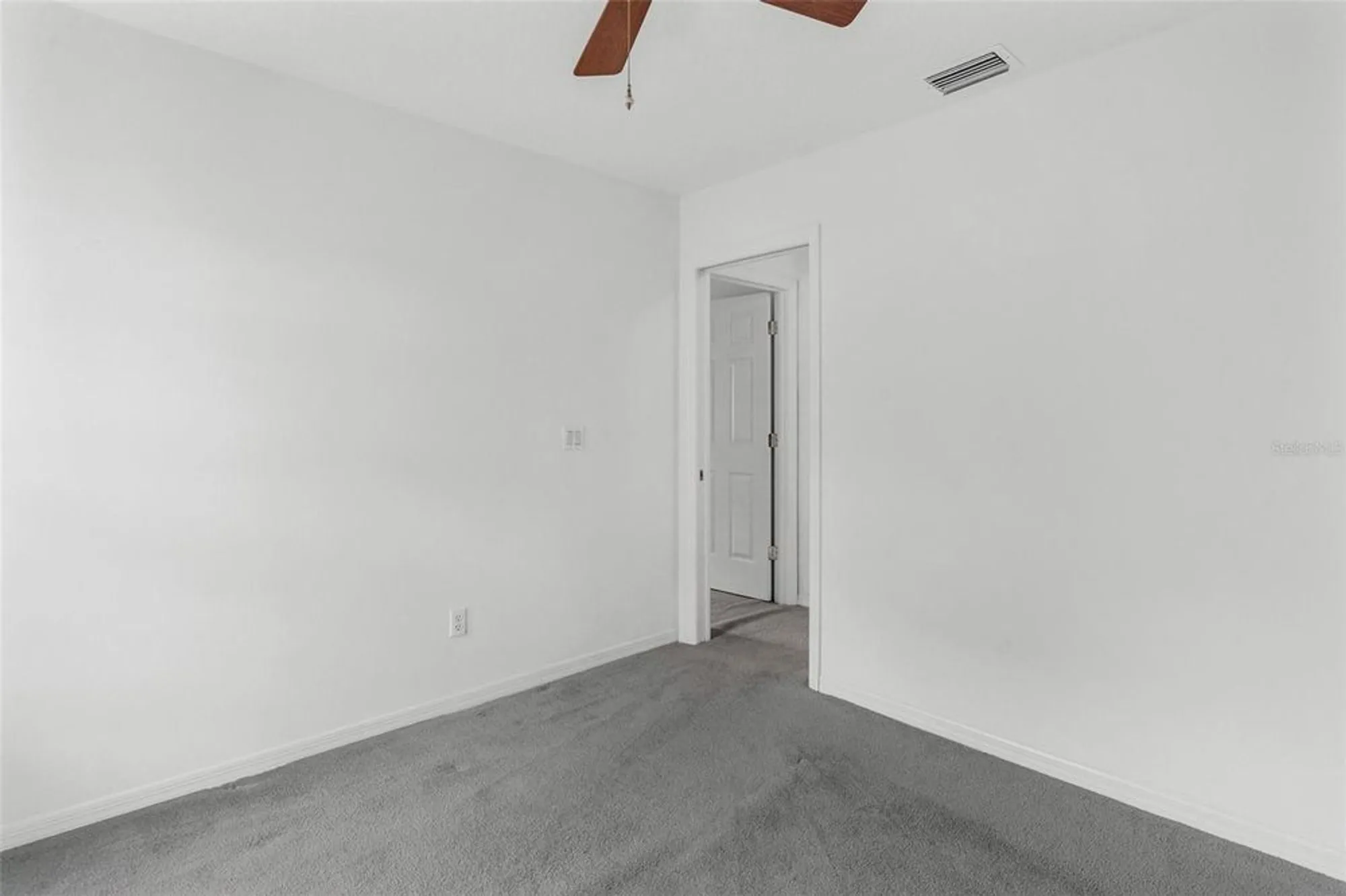 Property Slideshow image 19 of 39 | 7023 arcadian ct, Mount Dora, FL, 32757