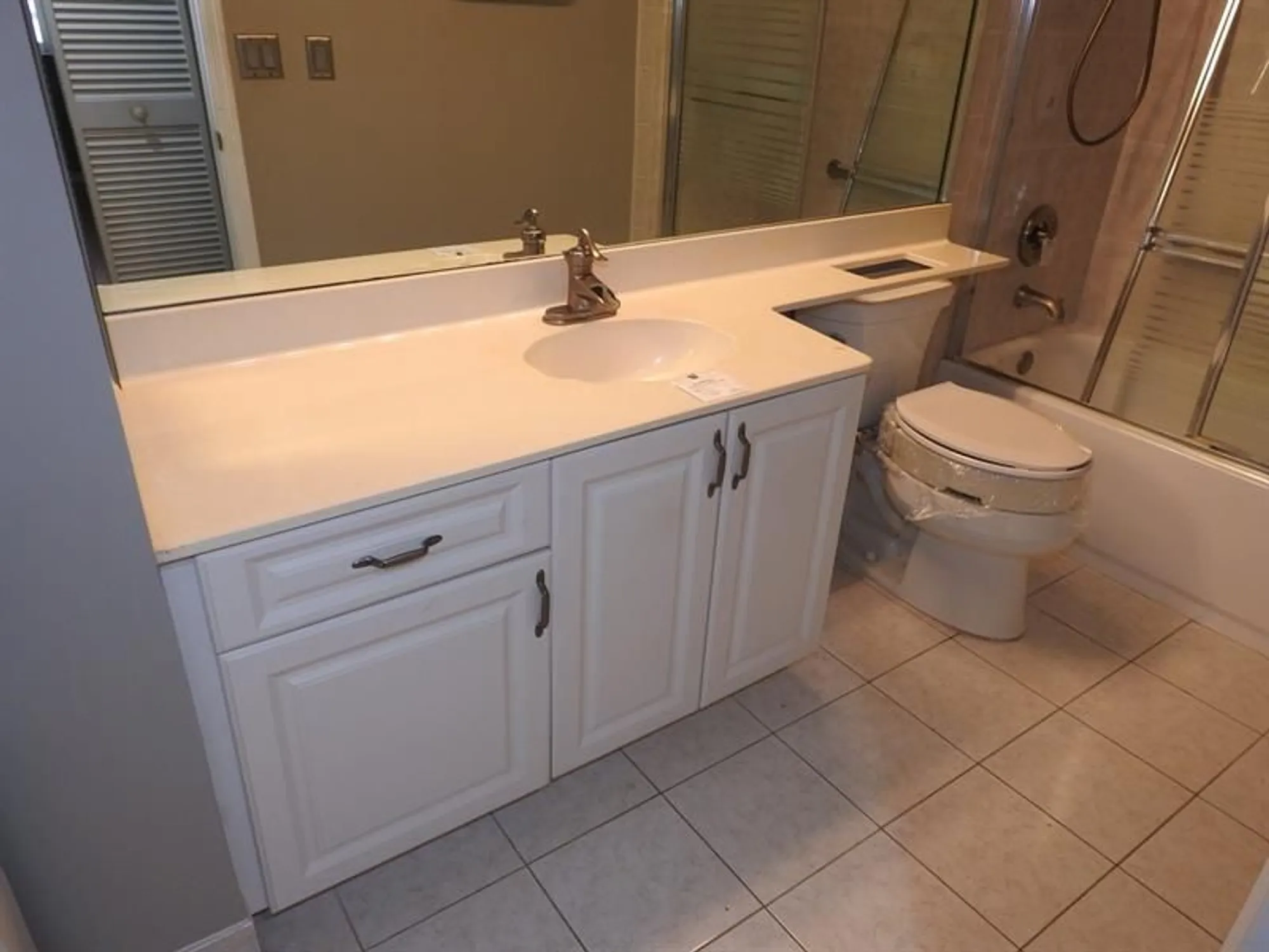 Property Slideshow image 21 of 26 | 7641 granville dr 209, Tamarac, FL, 33321