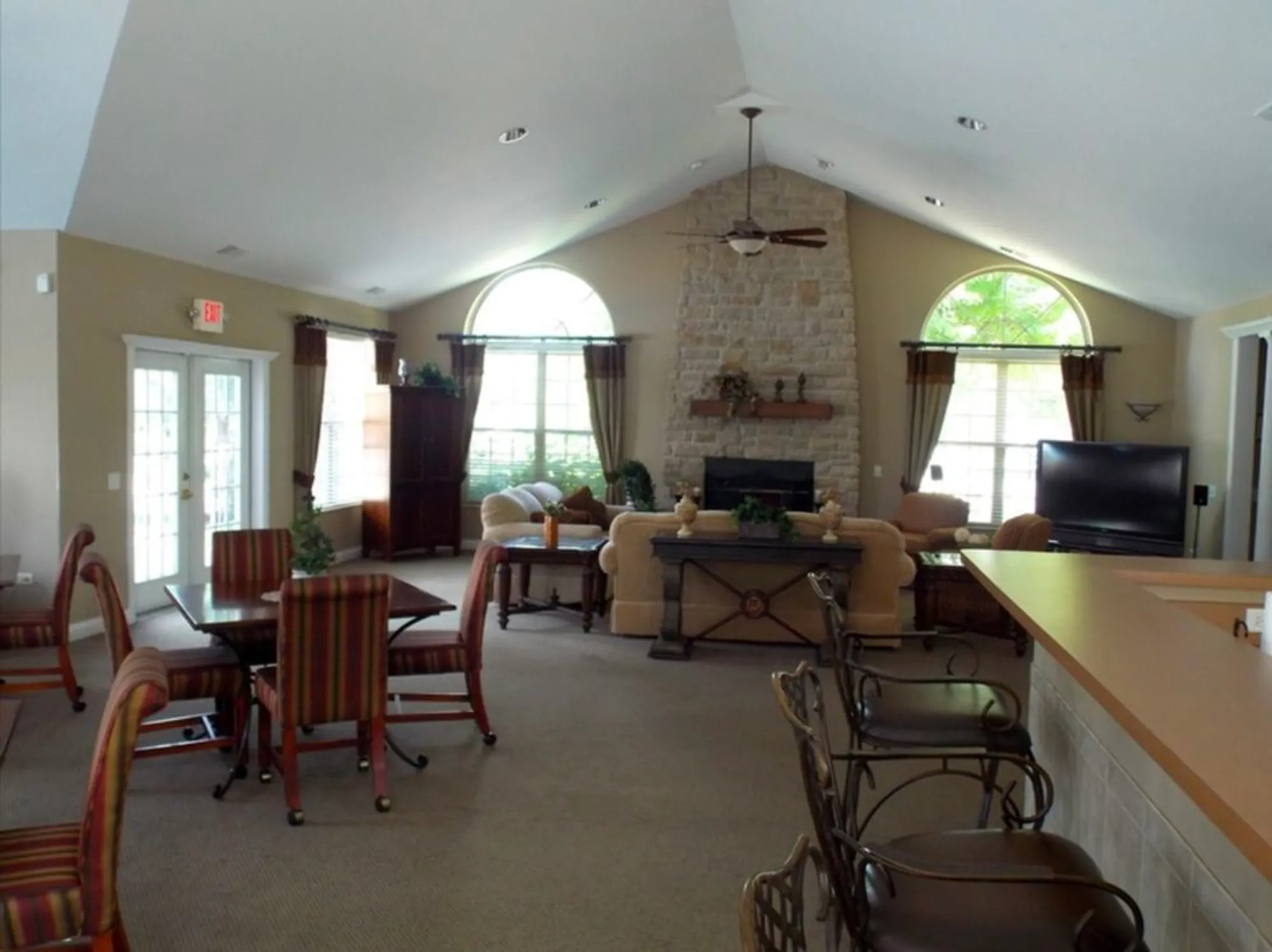 Property Slideshow image 29 of 35 | 1925 timbers edge cir, Joliet, IL, 60431