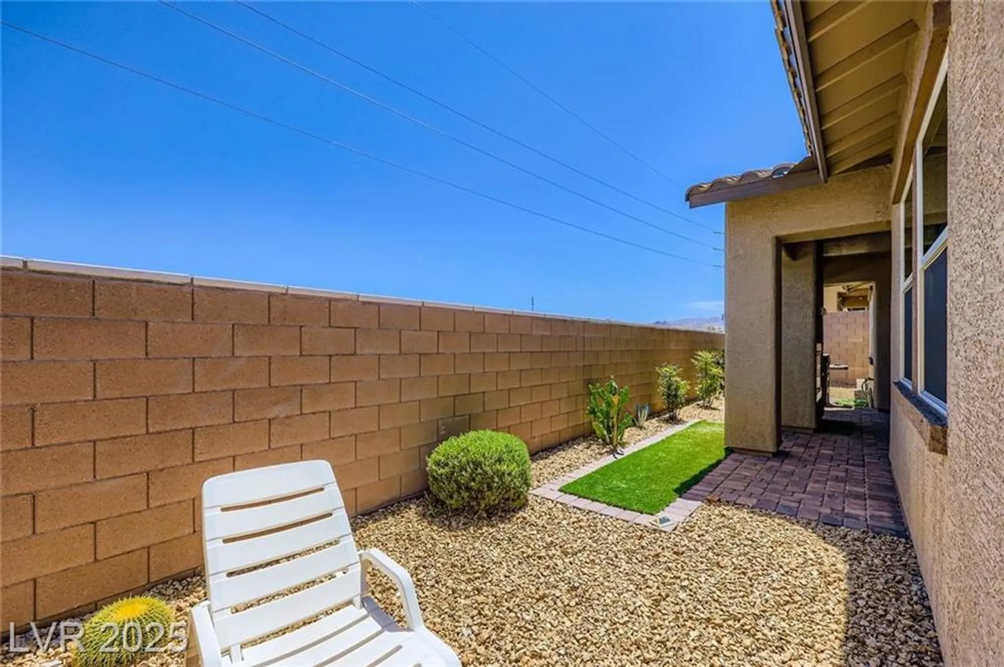 Property Slideshow image 26 of 45 | 800 rosewater dr, Henderson, NV, 89011