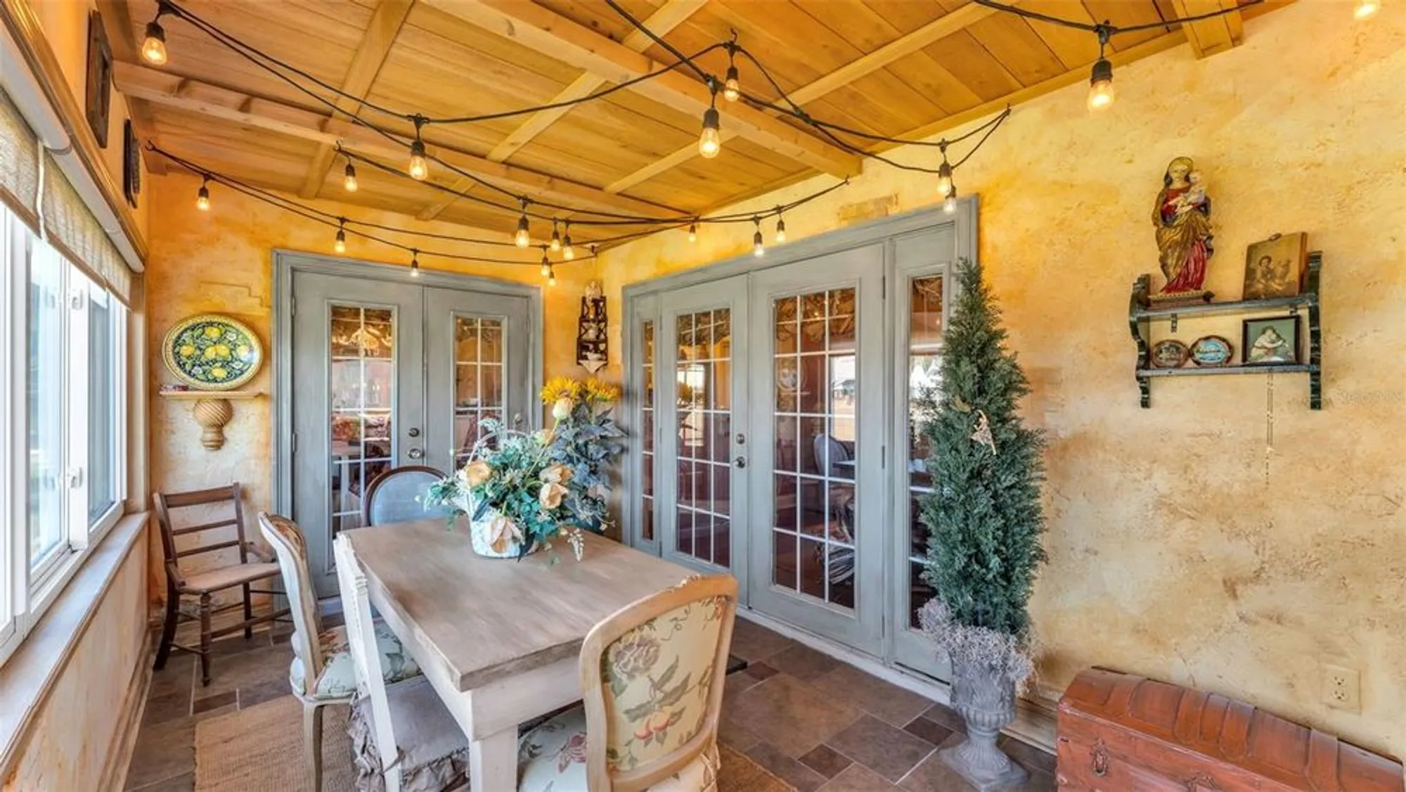 Property Slideshow image 21 of 49 | 6189 magpie dr, Lakeland, FL, 33809