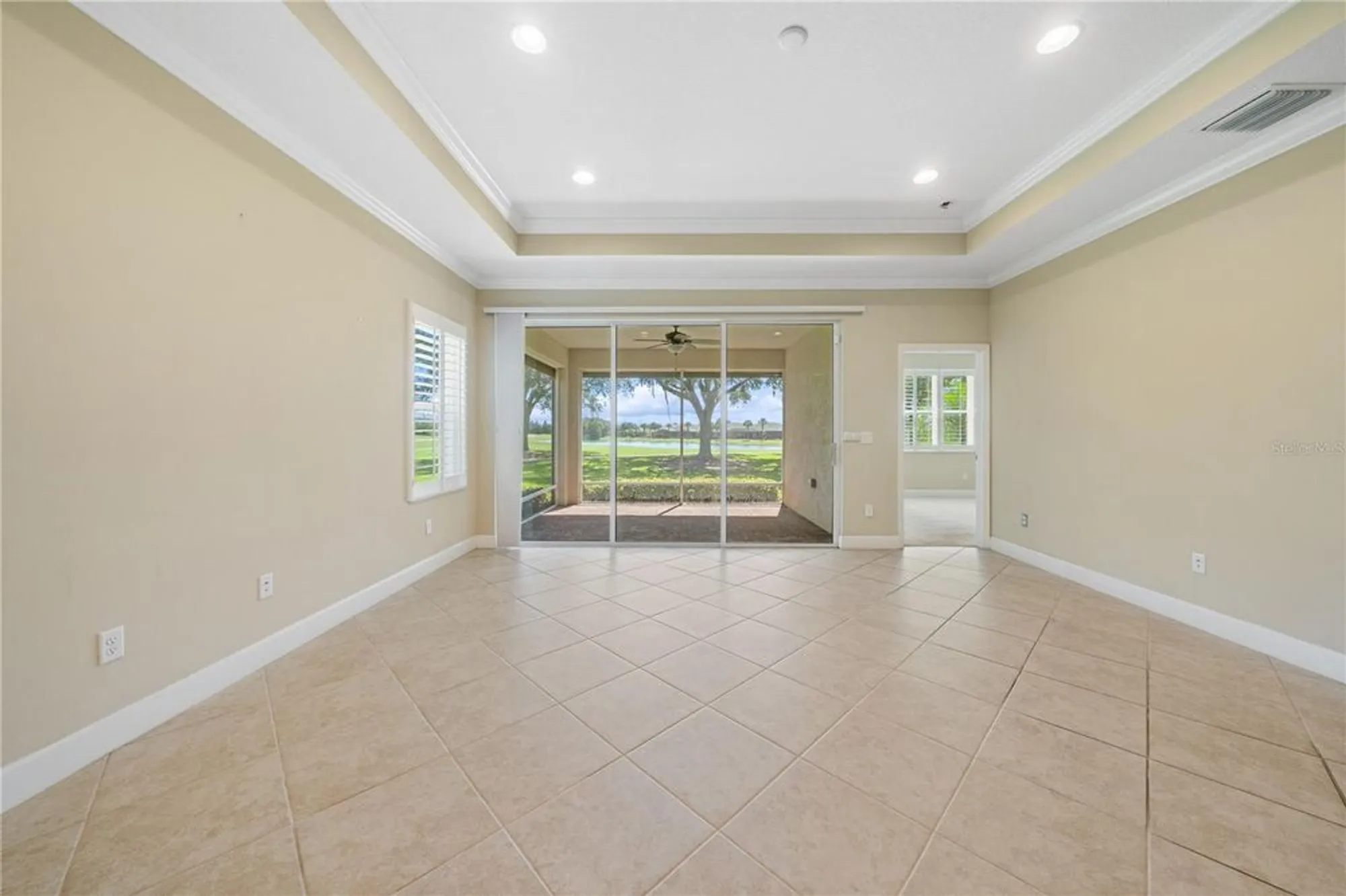 Property Slideshow image 22 of 57 | 802 chipper dr, Sun City Center, FL, 33573