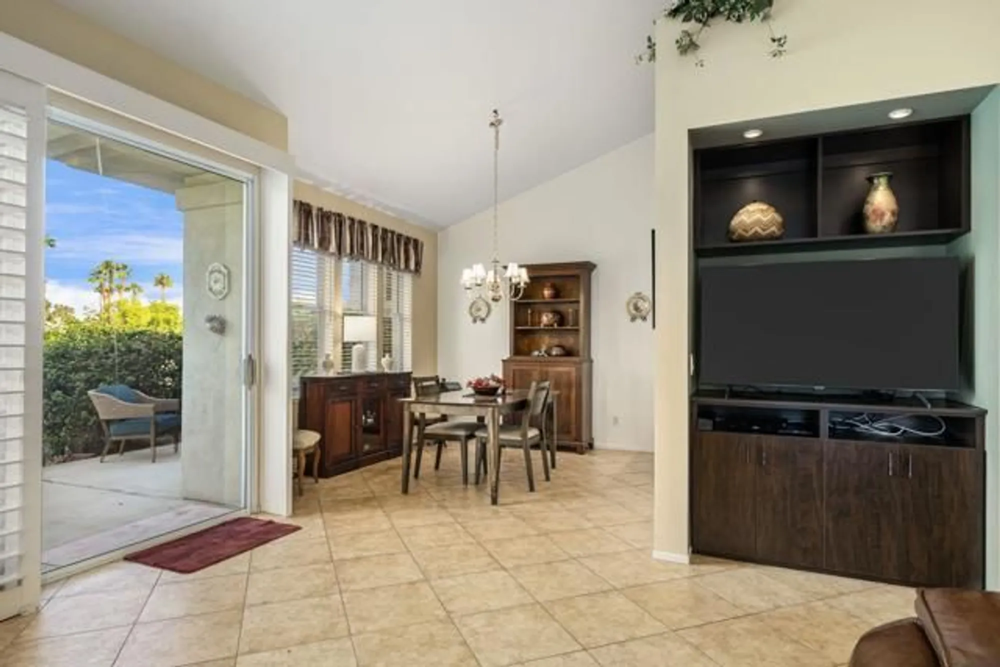 Property Slideshow image 24 of 43 | 55199 laurel vly, La Quinta, CA, 92253