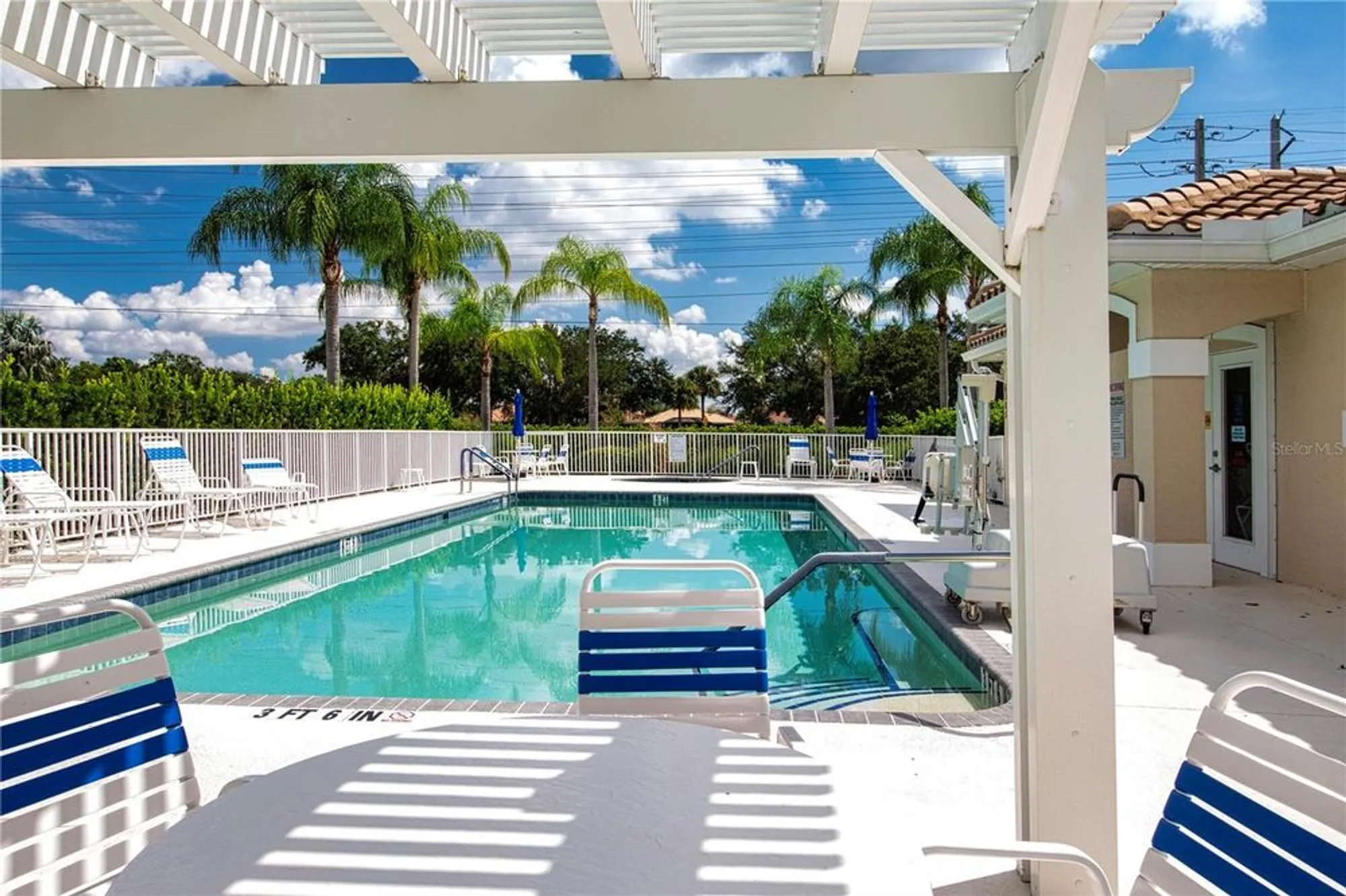 Property Slideshow image 54 of 71 | 6426 bay cedar ln # 101, Bradenton, FL, 34203
