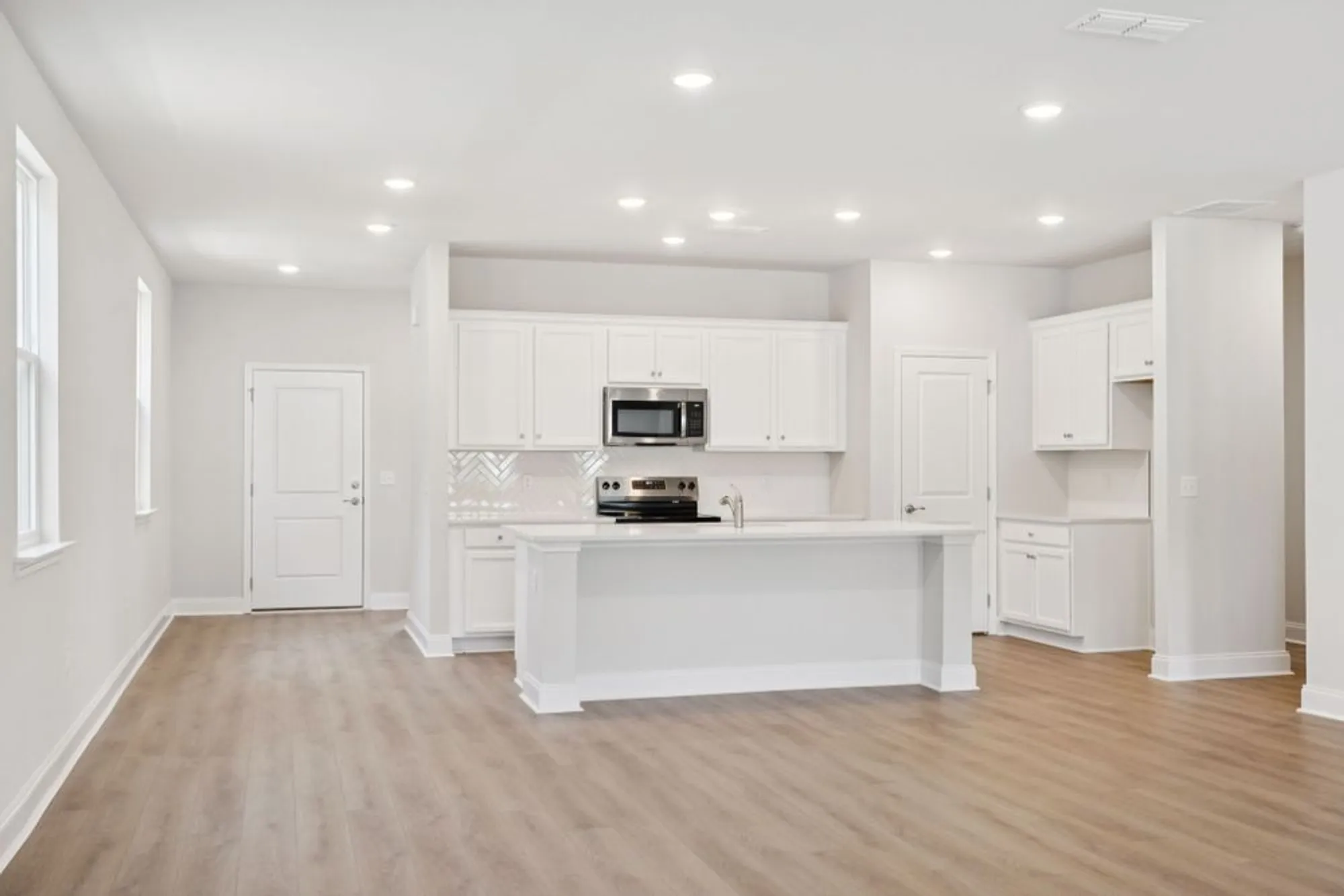 Property Slideshow image 34 of 88 | 308 stonehaus cir, Antioch, TN, 37013