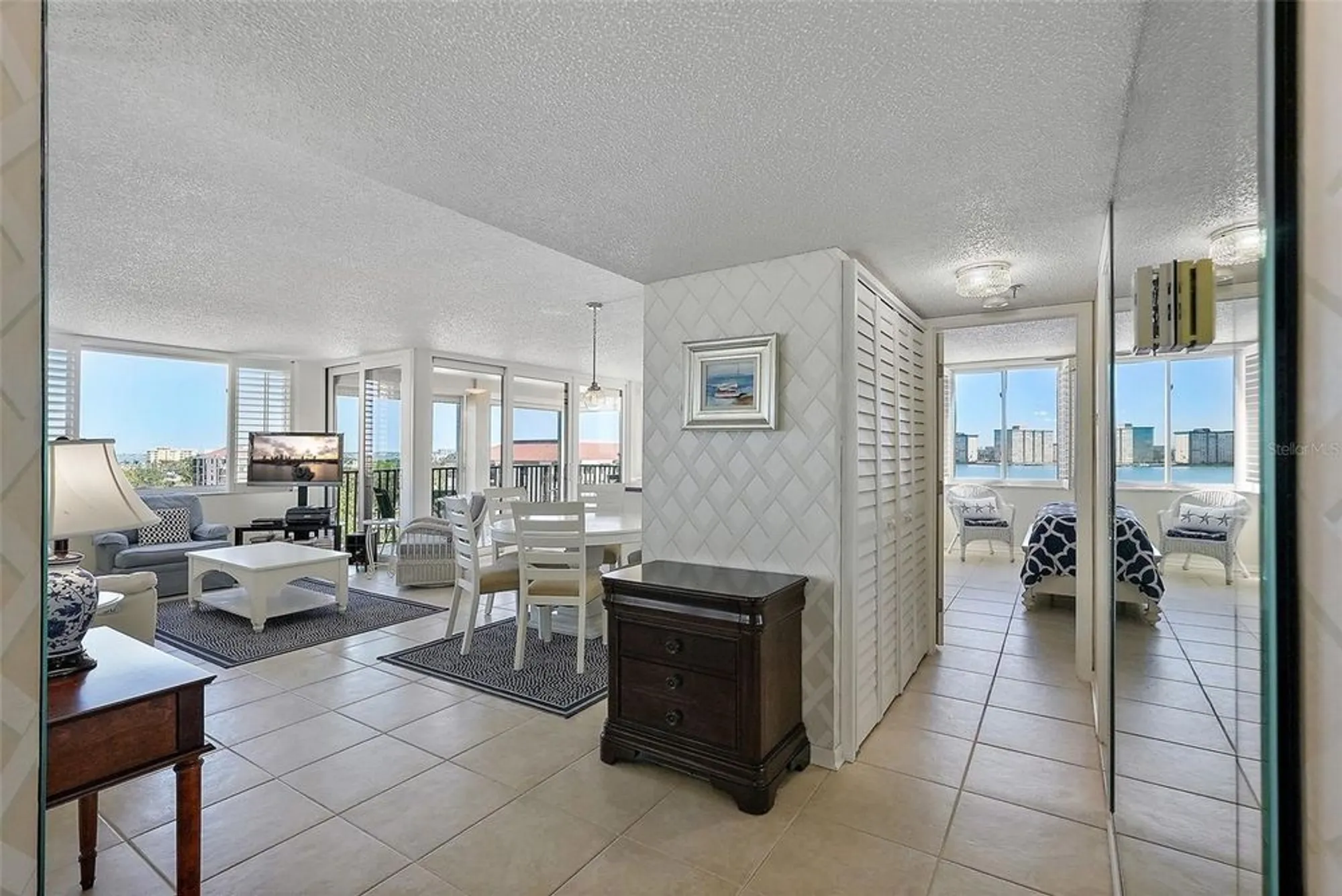 Property Slideshow image 7 of 42 | 6322 palma del mar blvd s apt 706, St Petersburg, FL, 33715